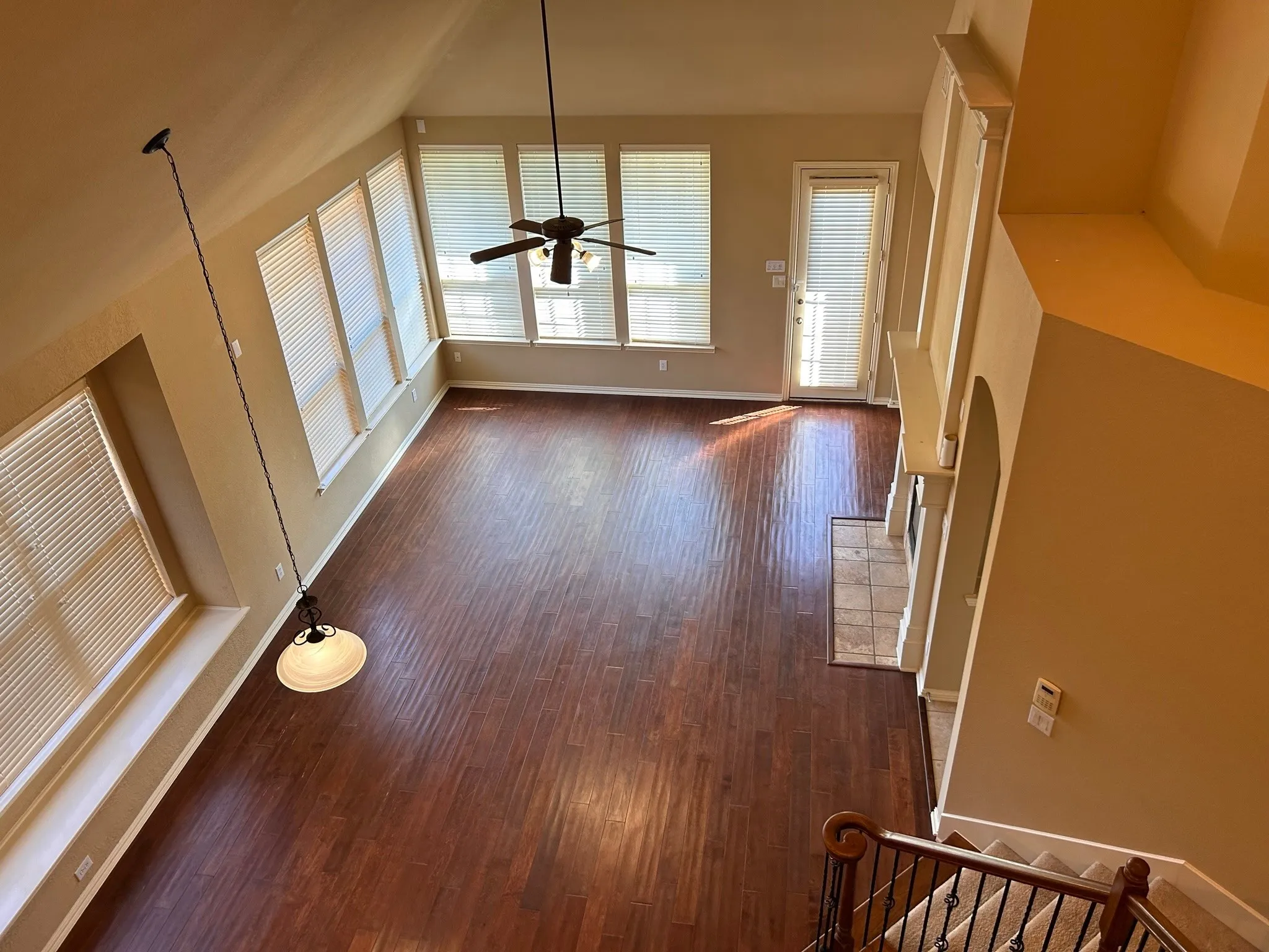 Single Family Residence For Rent in Collin County , 6794 Calm Meadow Drive, Frisco, Texas 75035, 3 Bedroom, 3 Bathroom, 2 Garage spaces, 3,037 Sqft, built in 2004, mls#21098139, Real Estate Agent in Frisco, Homes For Rent in Collin county, Homes For Rent in Frisco, Realtor in Frisco Texas, Real Estate Brokerage Independent Realty Texas, Luminita Cordes Realtor