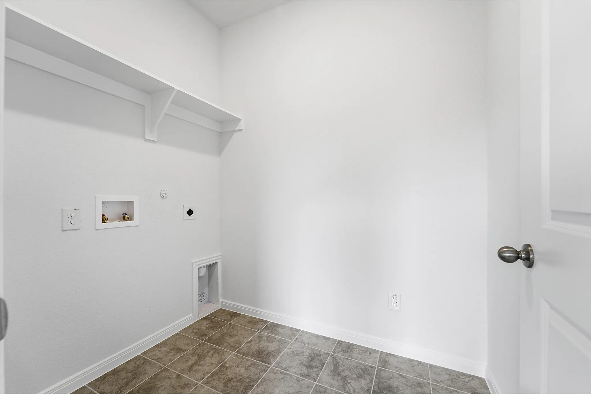 Single Family Residence For Sale in Ellis County , 232 Triple Crown Road, Waxahachie, Texas 75165, 3 Bedroom, 2 Bathroom, 2 Garage spaces, 1,915 Sqft, built in 2025, New Construction - Complete, mls#21098160, Real Estate Agent in Waxahachie, Homes For Sale in Ellis county, Homes For Sale in Waxahachie, Realtor in Waxahachie Texas, Real Estate Brokerage Independent Realty Texas, Luminita Cordes Realtor