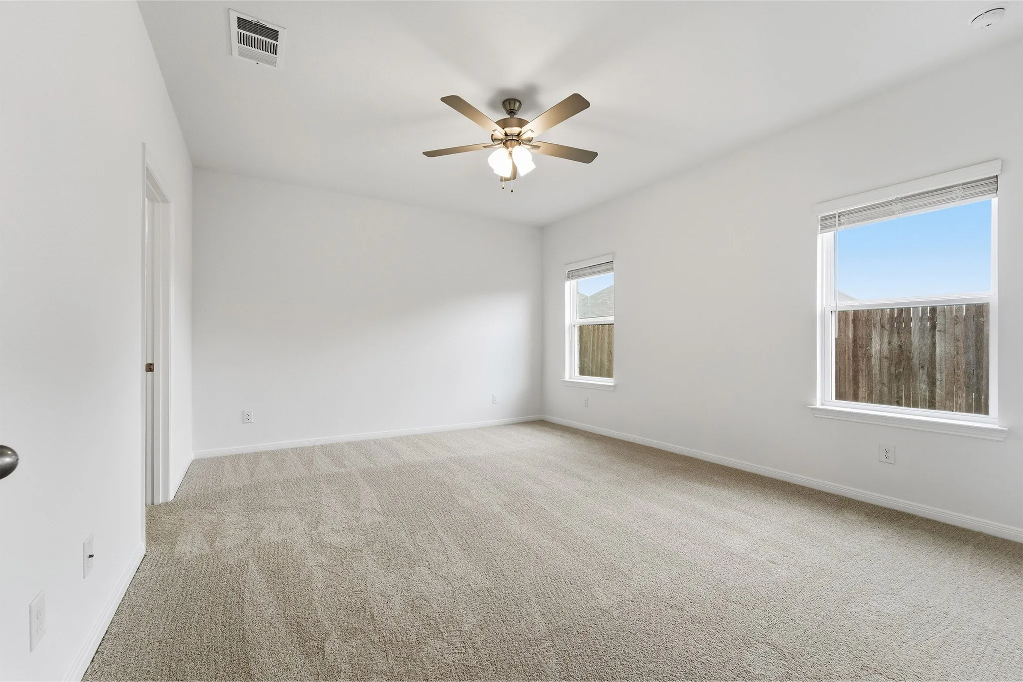 Single Family Residence For Sale in Ellis County , 232 Triple Crown Road, Waxahachie, Texas 75165, 3 Bedroom, 2 Bathroom, 2 Garage spaces, 1,915 Sqft, built in 2025, New Construction - Complete, mls#21098160, Real Estate Agent in Waxahachie, Homes For Sale in Ellis county, Homes For Sale in Waxahachie, Realtor in Waxahachie Texas, Real Estate Brokerage Independent Realty Texas, Luminita Cordes Realtor