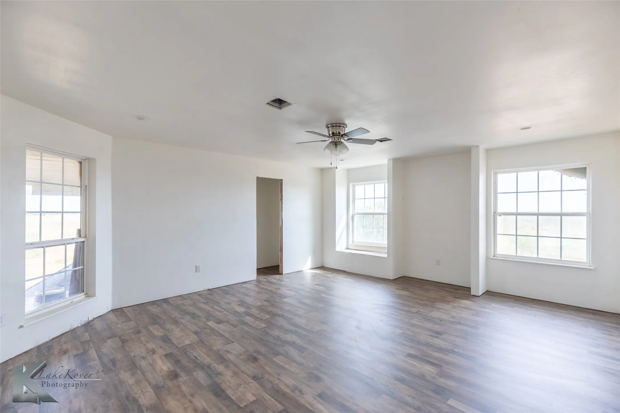 Single Family Residence For Sale in Jones County , 8773 W Lake Road, Abilene, Texas 79601, 5 Bedroom, 4 Bathroom, 2 Garage spaces, 5,289 Sqft, built in 2012, New Construction - Incomplete, mls#21097057, Real Estate Agent in Abilene, Homes For Sale in Jones county, Homes For Sale in Abilene, Realtor in Abilene Texas, Real Estate Brokerage Independent Realty Texas, Luminita Cordes Realtor