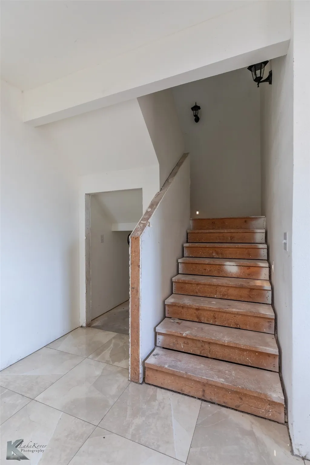 Single Family Residence For Sale in Jones County , 8773 W Lake Road, Abilene, Texas 79601, 5 Bedroom, 4 Bathroom, 2 Garage spaces, 5,289 Sqft, built in 2012, New Construction - Incomplete, mls#21097057, Real Estate Agent in Abilene, Homes For Sale in Jones county, Homes For Sale in Abilene, Realtor in Abilene Texas, Real Estate Brokerage Independent Realty Texas, Luminita Cordes Realtor