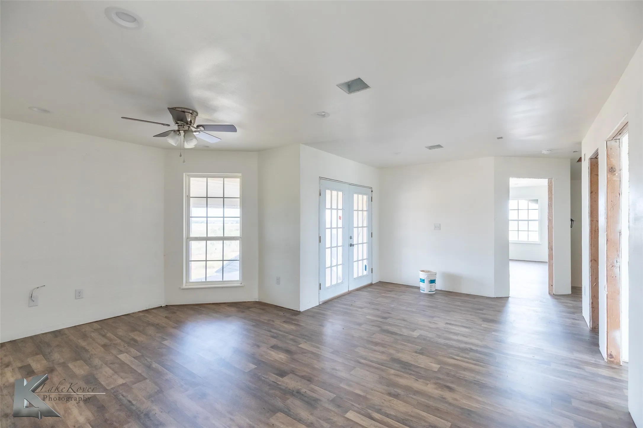 Single Family Residence For Sale in Jones County , 8773 W Lake Road, Abilene, Texas 79601, 5 Bedroom, 4 Bathroom, 2 Garage spaces, 5,289 Sqft, built in 2012, New Construction - Incomplete, mls#21097057, Real Estate Agent in Abilene, Homes For Sale in Jones county, Homes For Sale in Abilene, Realtor in Abilene Texas, Real Estate Brokerage Independent Realty Texas, Luminita Cordes Realtor