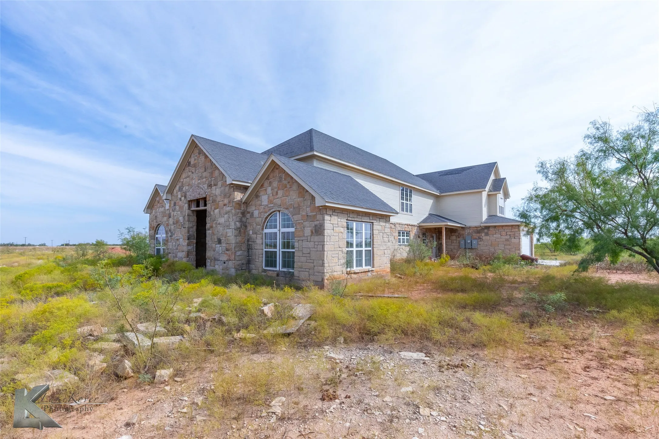 Single Family Residence For Sale in Jones County , 8773 W Lake Road, Abilene, Texas 79601, 5 Bedroom, 4 Bathroom, 2 Garage spaces, 5,289 Sqft, built in 2012, New Construction - Incomplete, mls#21097057, Real Estate Agent in Abilene, Homes For Sale in Jones county, Homes For Sale in Abilene, Realtor in Abilene Texas, Real Estate Brokerage Independent Realty Texas, Luminita Cordes Realtor