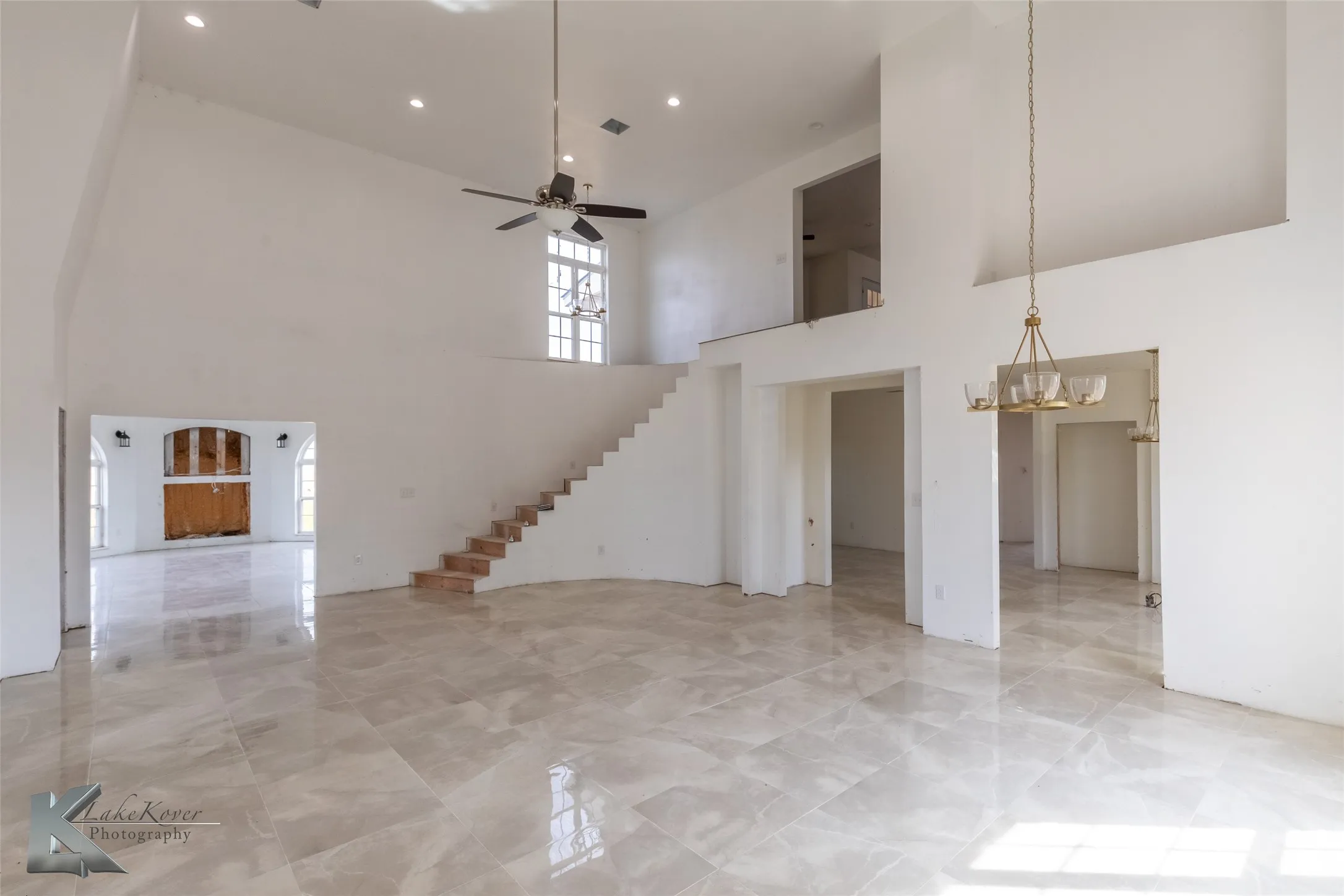 Single Family Residence For Sale in Jones County , 8773 W Lake Road, Abilene, Texas 79601, 5 Bedroom, 4 Bathroom, 2 Garage spaces, 5,289 Sqft, built in 2012, New Construction - Incomplete, mls#21097057, Real Estate Agent in Abilene, Homes For Sale in Jones county, Homes For Sale in Abilene, Realtor in Abilene Texas, Real Estate Brokerage Independent Realty Texas, Luminita Cordes Realtor