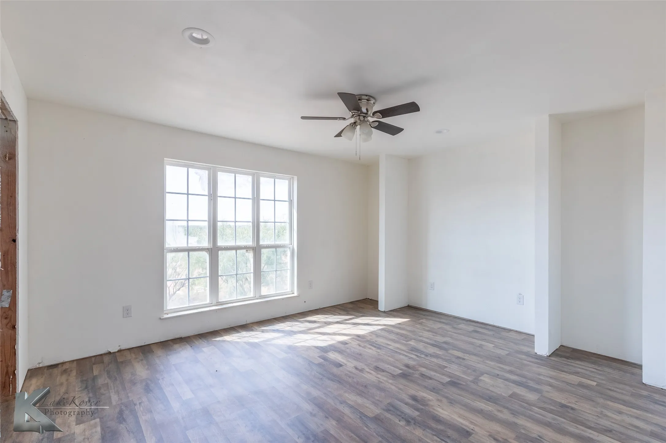 Single Family Residence For Sale in Jones County , 8773 W Lake Road, Abilene, Texas 79601, 5 Bedroom, 4 Bathroom, 2 Garage spaces, 5,289 Sqft, built in 2012, New Construction - Incomplete, mls#21097057, Real Estate Agent in Abilene, Homes For Sale in Jones county, Homes For Sale in Abilene, Realtor in Abilene Texas, Real Estate Brokerage Independent Realty Texas, Luminita Cordes Realtor