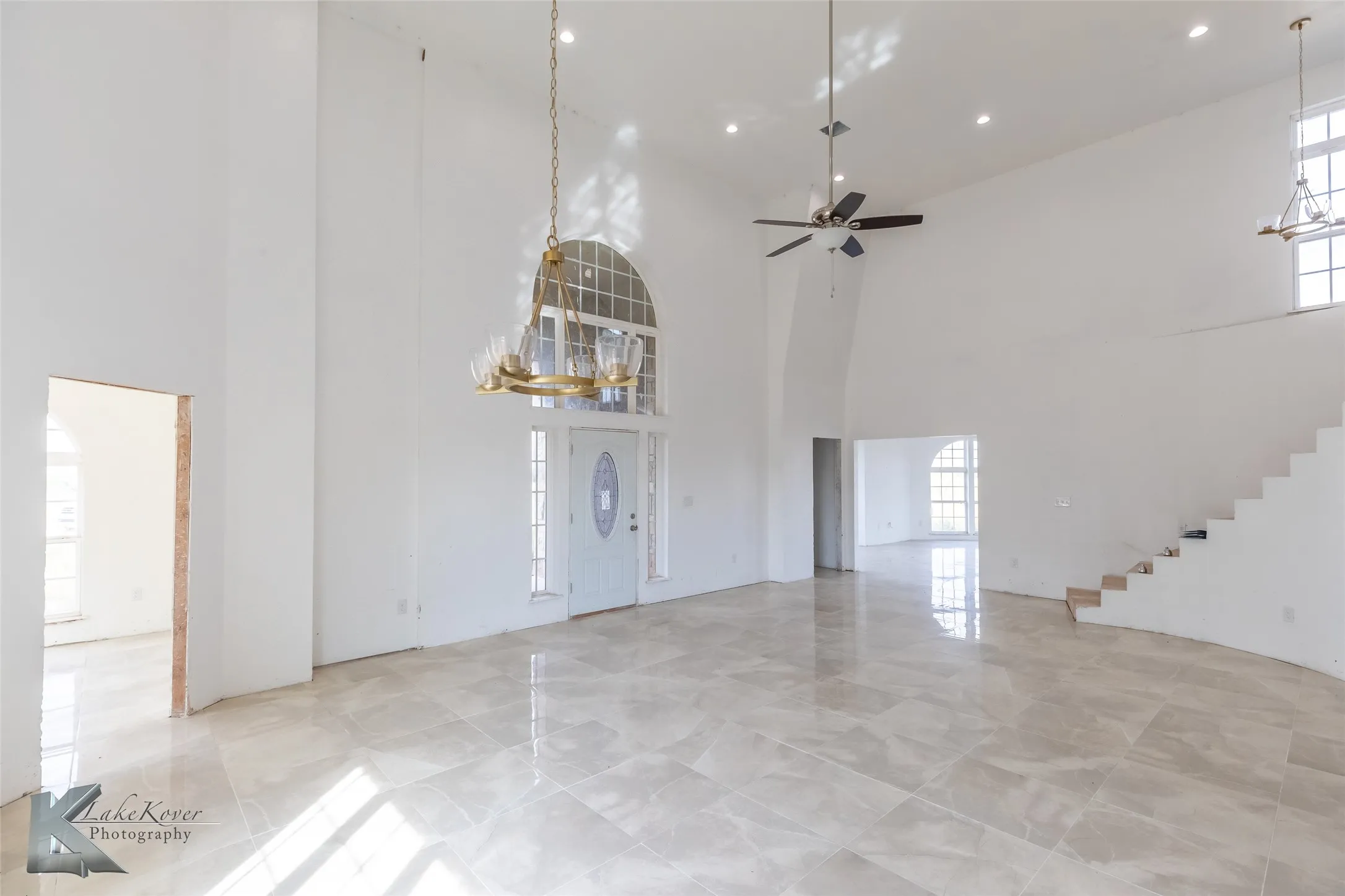 Single Family Residence For Sale in Jones County , 8773 W Lake Road, Abilene, Texas 79601, 5 Bedroom, 4 Bathroom, 2 Garage spaces, 5,289 Sqft, built in 2012, New Construction - Incomplete, mls#21097057, Real Estate Agent in Abilene, Homes For Sale in Jones county, Homes For Sale in Abilene, Realtor in Abilene Texas, Real Estate Brokerage Independent Realty Texas, Luminita Cordes Realtor