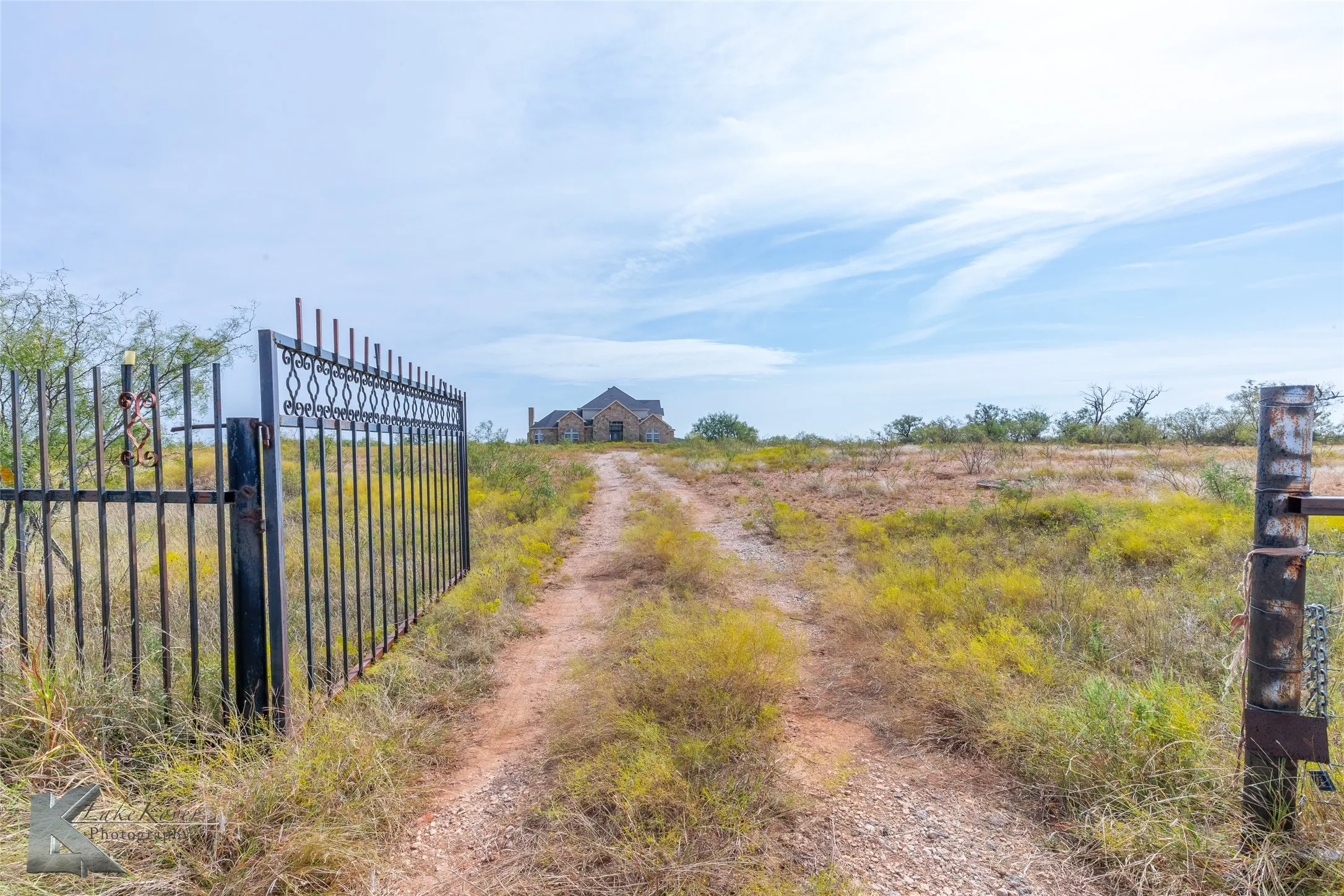 Single Family Residence For Sale in Jones County , 8773 W Lake Road, Abilene, Texas 79601, 5 Bedroom, 4 Bathroom, 2 Garage spaces, 5,289 Sqft, built in 2012, New Construction - Incomplete, mls#21097057, Real Estate Agent in Abilene, Homes For Sale in Jones county, Homes For Sale in Abilene, Realtor in Abilene Texas, Real Estate Brokerage Independent Realty Texas, Luminita Cordes Realtor
