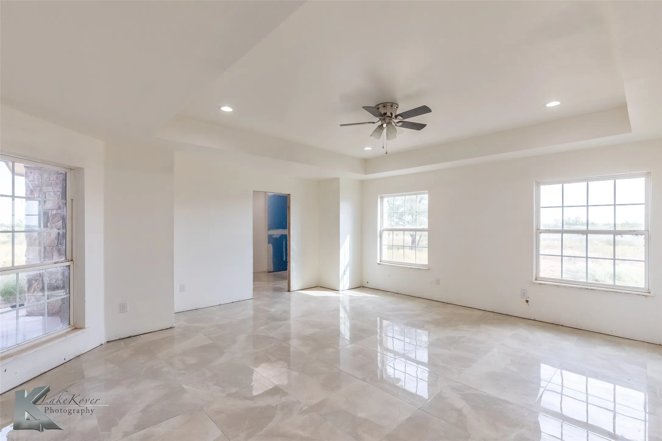 Single Family Residence For Sale in Jones County , 8773 W Lake Road, Abilene, Texas 79601, 5 Bedroom, 4 Bathroom, 2 Garage spaces, 5,289 Sqft, built in 2012, New Construction - Incomplete, mls#21097057, Real Estate Agent in Abilene, Homes For Sale in Jones county, Homes For Sale in Abilene, Realtor in Abilene Texas, Real Estate Brokerage Independent Realty Texas, Luminita Cordes Realtor