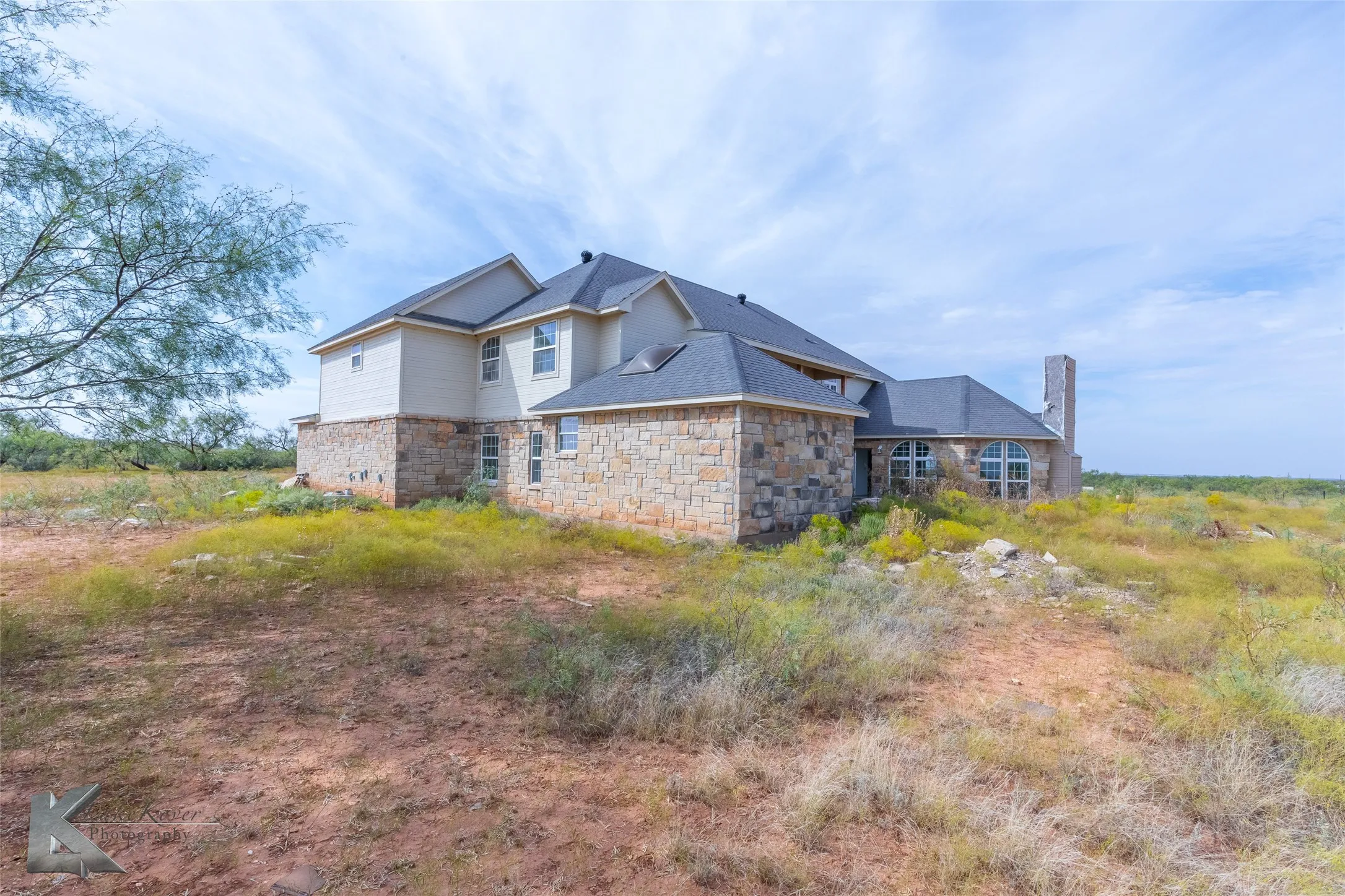Single Family Residence For Sale in Jones County , 8773 W Lake Road, Abilene, Texas 79601, 5 Bedroom, 4 Bathroom, 2 Garage spaces, 5,289 Sqft, built in 2012, New Construction - Incomplete, mls#21097057, Real Estate Agent in Abilene, Homes For Sale in Jones county, Homes For Sale in Abilene, Realtor in Abilene Texas, Real Estate Brokerage Independent Realty Texas, Luminita Cordes Realtor
