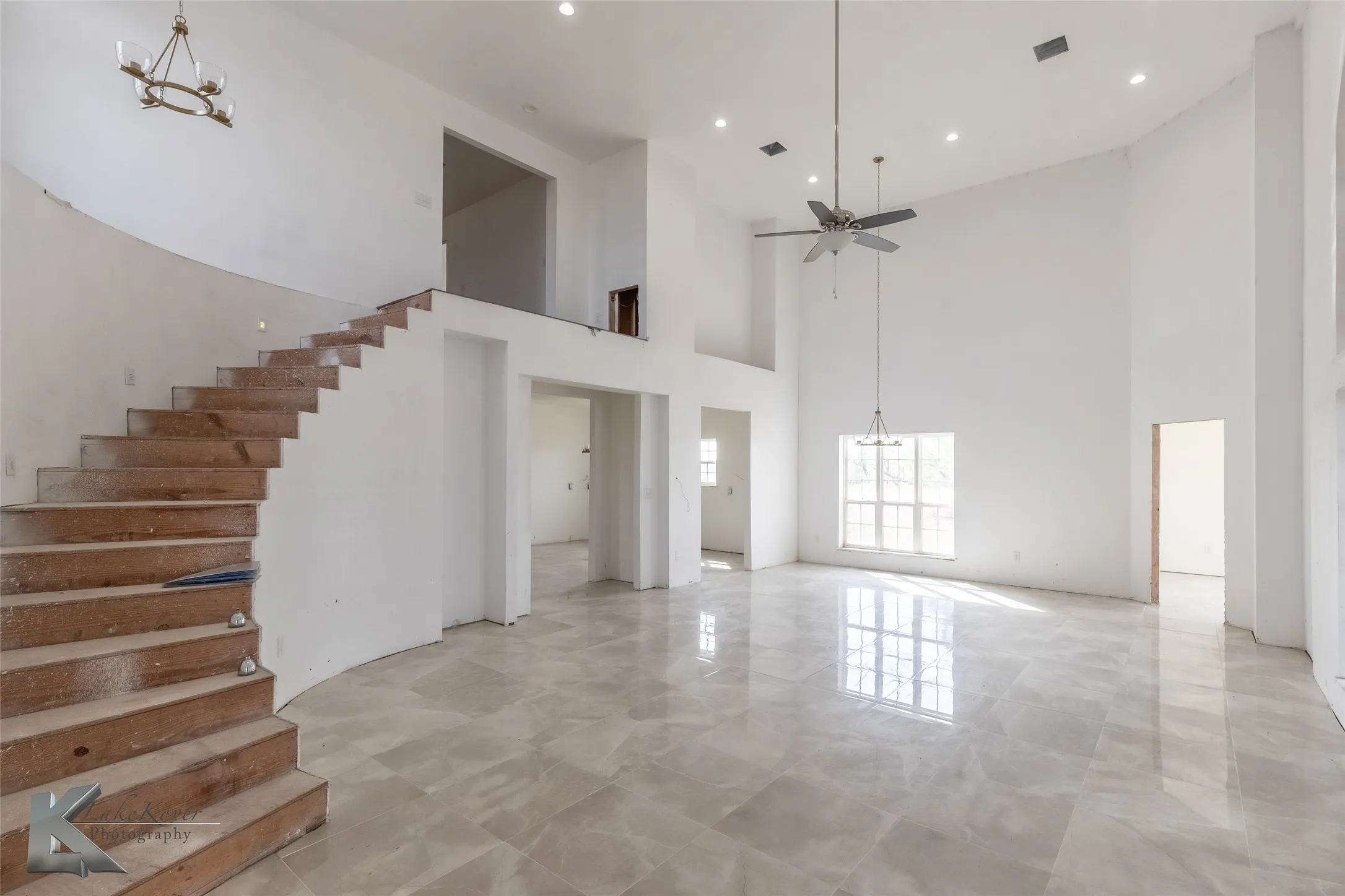 Single Family Residence For Sale in Jones County , 8773 W Lake Road, Abilene, Texas 79601, 5 Bedroom, 4 Bathroom, 2 Garage spaces, 5,289 Sqft, built in 2012, New Construction - Incomplete, mls#21097057, Real Estate Agent in Abilene, Homes For Sale in Jones county, Homes For Sale in Abilene, Realtor in Abilene Texas, Real Estate Brokerage Independent Realty Texas, Luminita Cordes Realtor