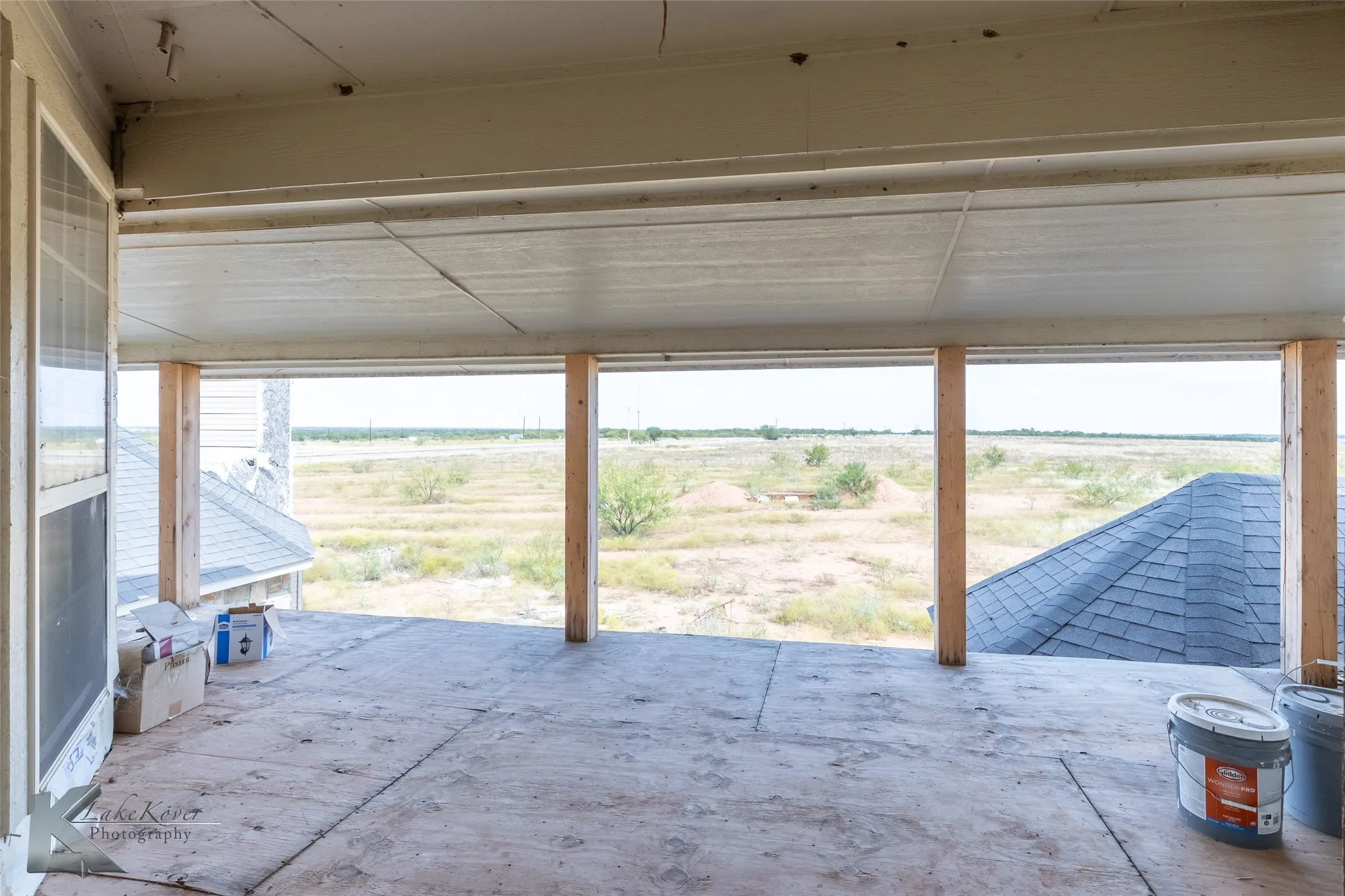 Single Family Residence For Sale in Jones County , 8773 W Lake Road, Abilene, Texas 79601, 5 Bedroom, 4 Bathroom, 2 Garage spaces, 5,289 Sqft, built in 2012, New Construction - Incomplete, mls#21097057, Real Estate Agent in Abilene, Homes For Sale in Jones county, Homes For Sale in Abilene, Realtor in Abilene Texas, Real Estate Brokerage Independent Realty Texas, Luminita Cordes Realtor