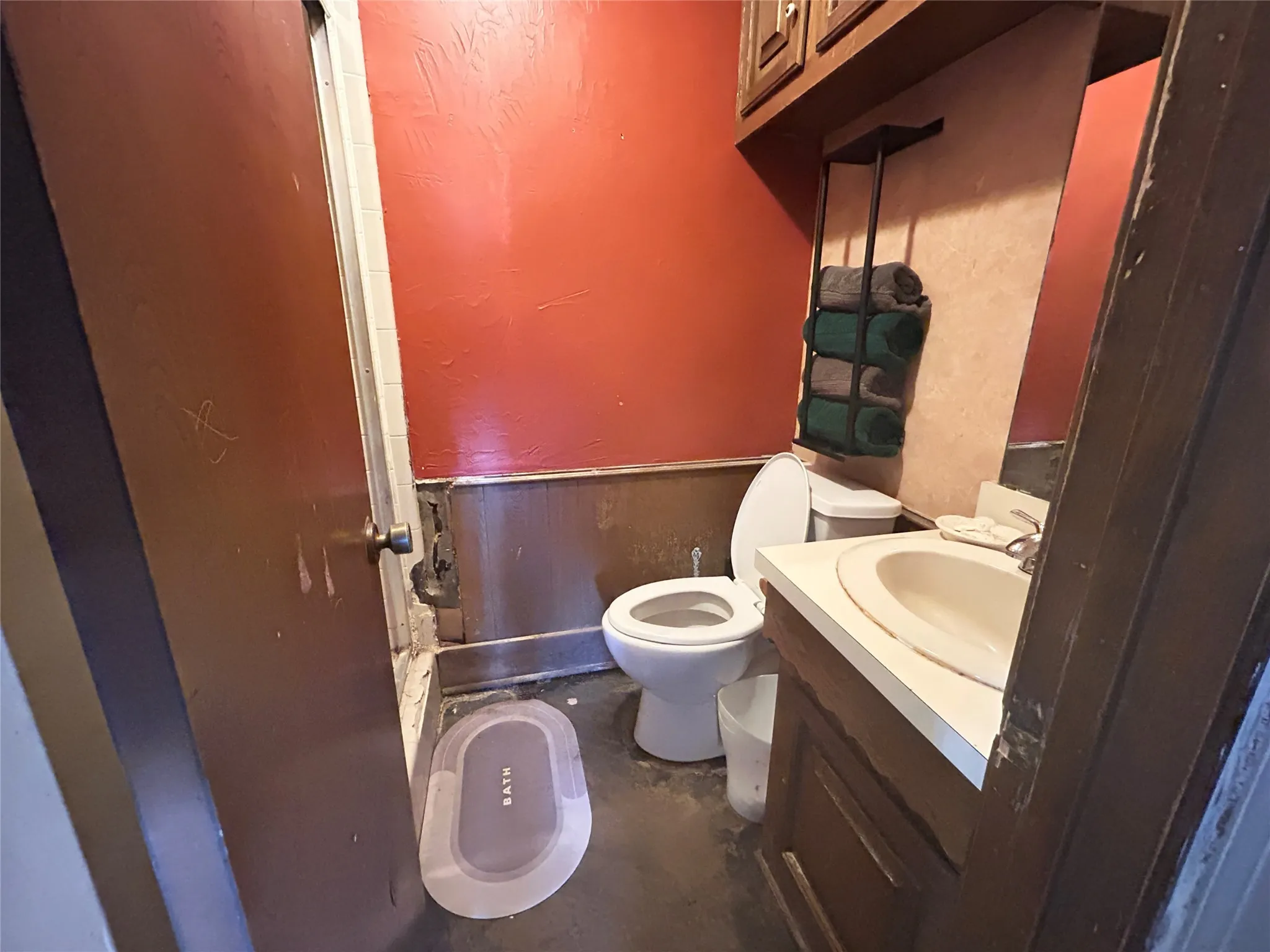 Single Family Residence For Sale in Hopkins County , 1816 County Road 2386, Pickton, Texas 75471, 3 Bedroom, 3 Bathroom, Garage spaces, 3,880 Sqft, built in 1980, mls#21098396, Real Estate Agent in Pickton, Homes For Sale in Hopkins county, Homes For Sale in Pickton, Realtor in Pickton Texas, Real Estate Brokerage Independent Realty Texas, Luminita Cordes Realtor
