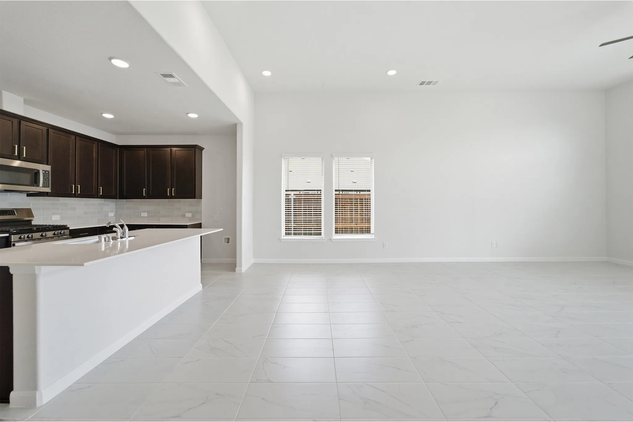 Single Family Residence For Sale in Collin County , 1904 Sangallo Lane, Celina, Texas 75009, 4 Bedrooms, 3 Bathrooms, 2 Garage spaces, 2,575 Sqft, built in 2025, New Construction - Incomplete, Price $449,990, mls#21098104, Real Estate Agent in Celina, Homes For Sale in Collin county, Homes For Sale in Celina, Realtor in Celina Texas, Real Estate Brokerage Independent Realty Texas, Luminita Cordes Realtor