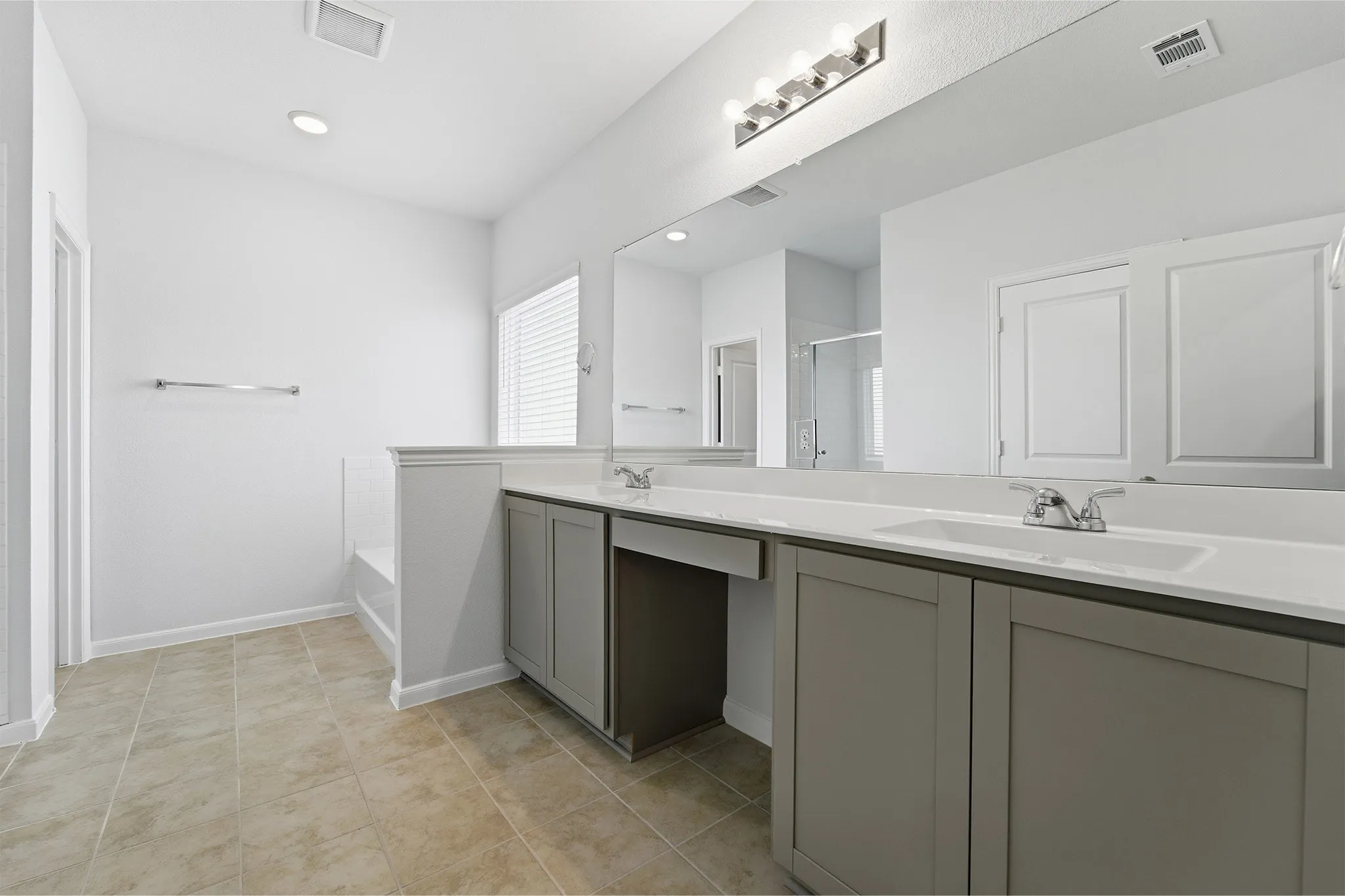 Single Family Residence For Sale in Ellis County , 253 Charismatic Road, Waxahachie, Texas 75165, 3 Bedroom, 2 Bathroom, 2 Garage spaces, 1,915 Sqft, built in 2025, New Construction - Incomplete, mls#21098384, Real Estate Agent in Waxahachie, Homes For Sale in Ellis county, Homes For Sale in Waxahachie, Realtor in Waxahachie Texas, Real Estate Brokerage Independent Realty Texas, Luminita Cordes Realtor