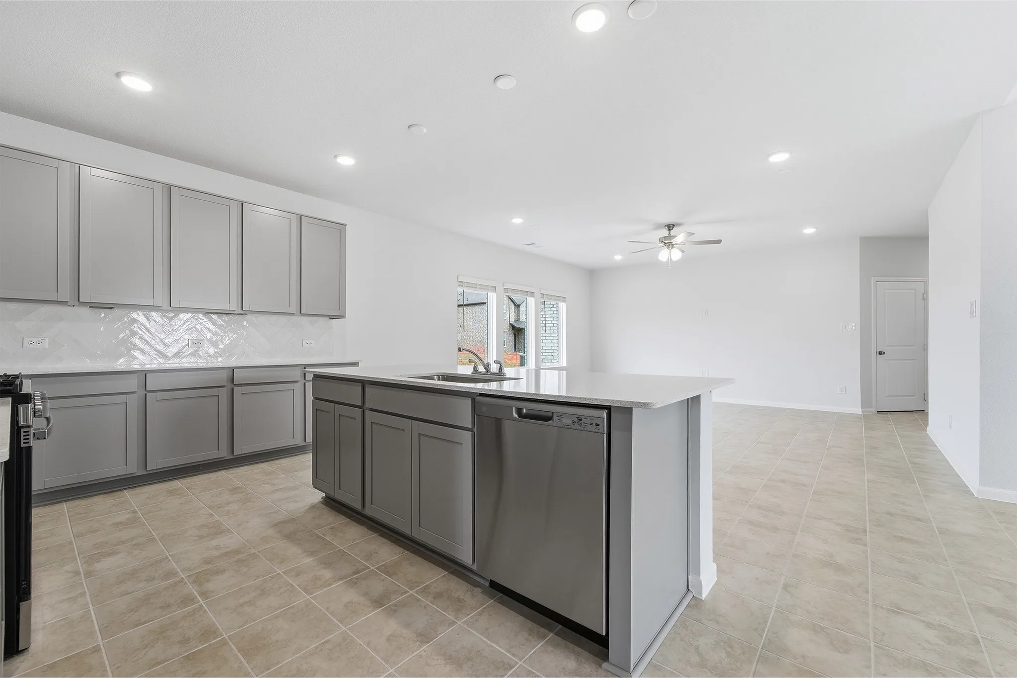 Single Family Residence For Sale in Ellis County , 253 Charismatic Road, Waxahachie, Texas 75165, 3 Bedroom, 2 Bathroom, 2 Garage spaces, 1,915 Sqft, built in 2025, New Construction - Incomplete, mls#21098384, Real Estate Agent in Waxahachie, Homes For Sale in Ellis county, Homes For Sale in Waxahachie, Realtor in Waxahachie Texas, Real Estate Brokerage Independent Realty Texas, Luminita Cordes Realtor