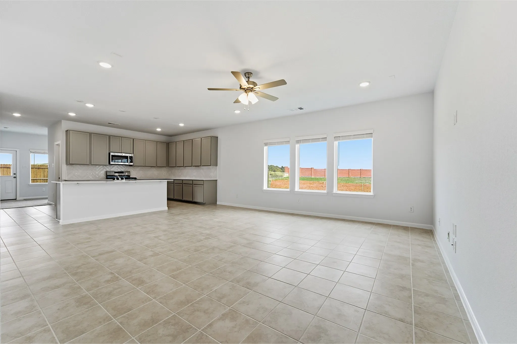 Single Family Residence For Sale in Ellis County , 253 Charismatic Road, Waxahachie, Texas 75165, 3 Bedroom, 2 Bathroom, 2 Garage spaces, 1,915 Sqft, built in 2025, New Construction - Incomplete, mls#21098384, Real Estate Agent in Waxahachie, Homes For Sale in Ellis county, Homes For Sale in Waxahachie, Realtor in Waxahachie Texas, Real Estate Brokerage Independent Realty Texas, Luminita Cordes Realtor