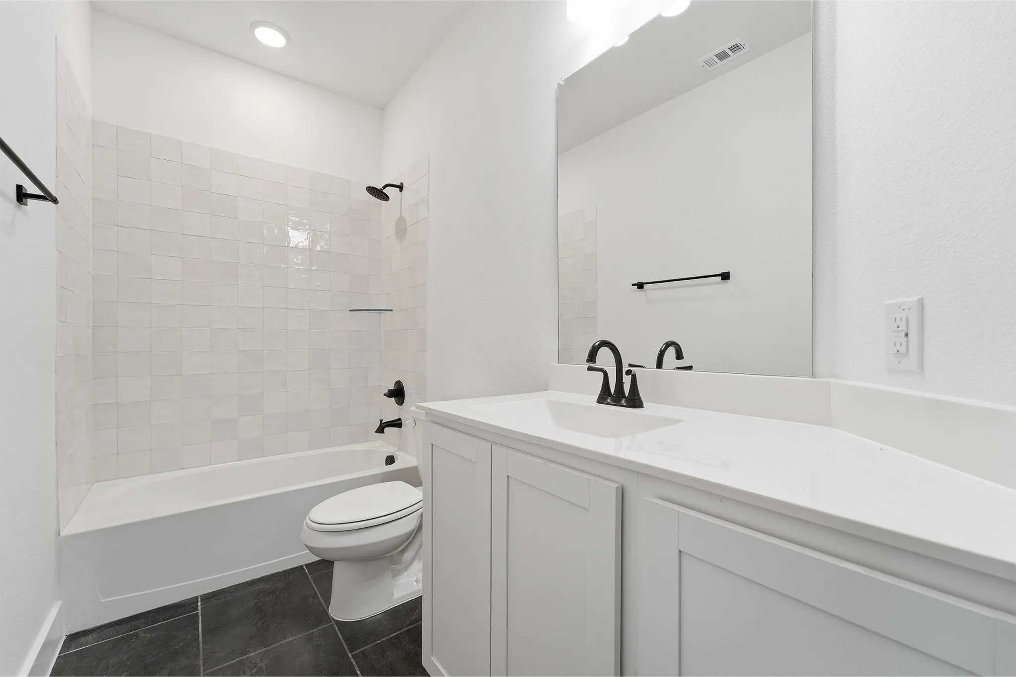 Single Family Residence For Sale in Ellis County , 225 Charismatic Road, Waxahachie, Texas 75165, 3 Bedroom, 2 Bathroom, 2 Garage spaces, 1,915 Sqft, built in 2025, New Construction - Complete, Price $405,091, mls#21098531, Real Estate Agent in Waxahachie, Homes For Sale in Ellis county, Homes For Sale in Waxahachie, Realtor in Waxahachie Texas, Real Estate Brokerage Independent Realty Texas, Luminita Cordes Realtor