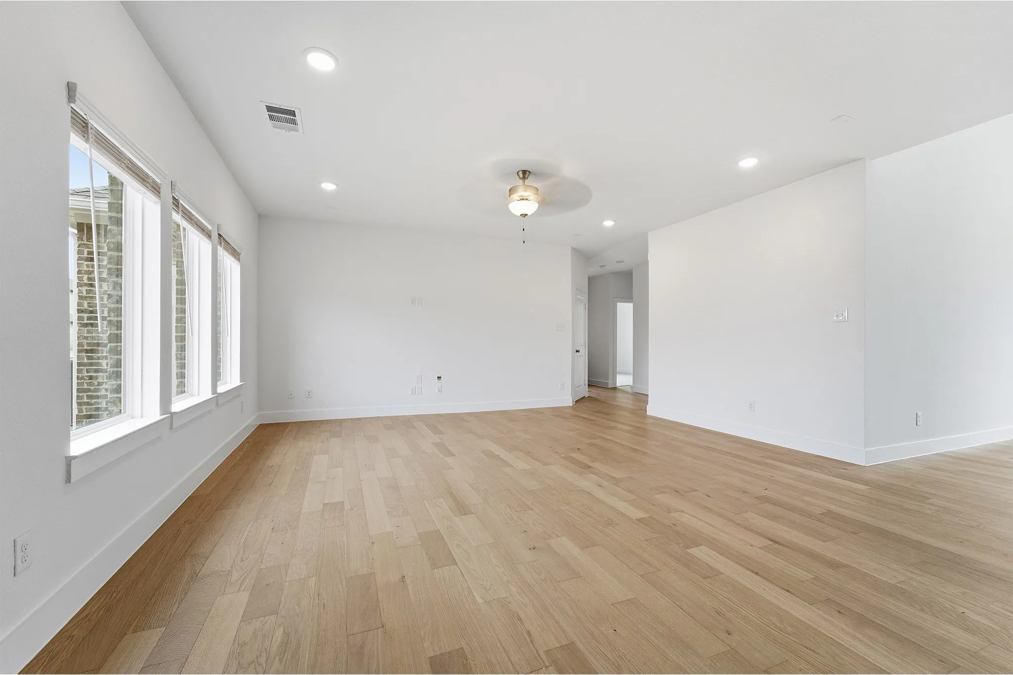 Single Family Residence For Sale in Ellis County , 225 Charismatic Road, Waxahachie, Texas 75165, 3 Bedroom, 2 Bathroom, 2 Garage spaces, 1,915 Sqft, built in 2025, New Construction - Complete, Price $405,091, mls#21098531, Real Estate Agent in Waxahachie, Homes For Sale in Ellis county, Homes For Sale in Waxahachie, Realtor in Waxahachie Texas, Real Estate Brokerage Independent Realty Texas, Luminita Cordes Realtor