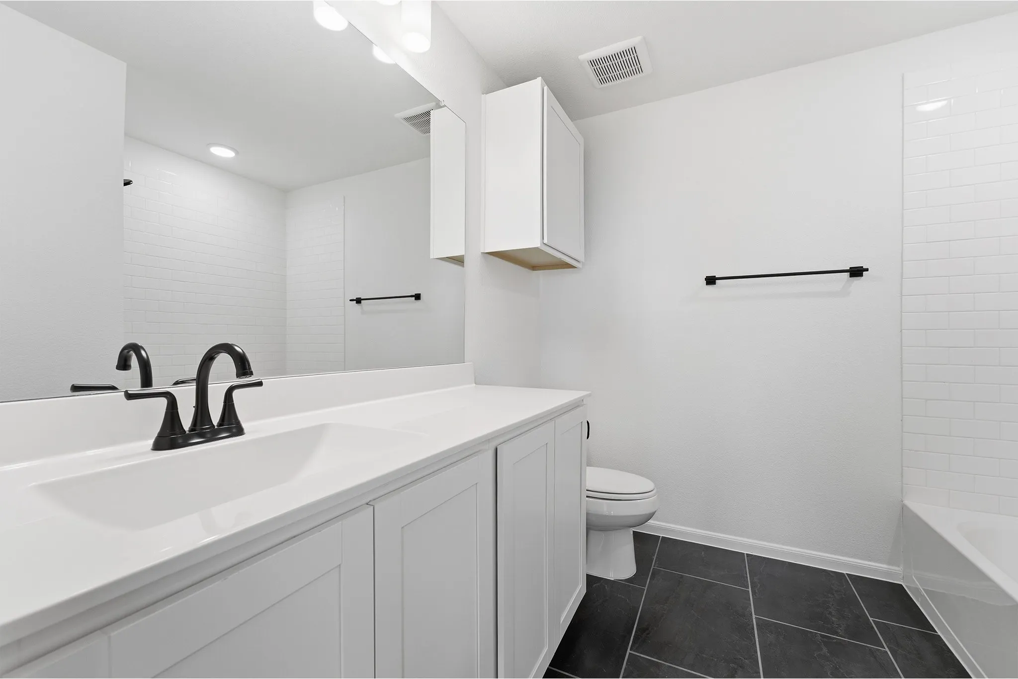 Single Family Residence For Sale in Ellis County , 228 Charismatic Road, Waxahachie, Texas 75165, 4 Bedroom, 3 Bathroom, 2 Garage spaces, 2,513 Sqft, built in 2025, New Construction - Complete, mls#21098546, Real Estate Agent in Waxahachie, Homes For Sale in Ellis county, Homes For Sale in Waxahachie, Realtor in Waxahachie Texas, Real Estate Brokerage Independent Realty Texas, Luminita Cordes Realtor
