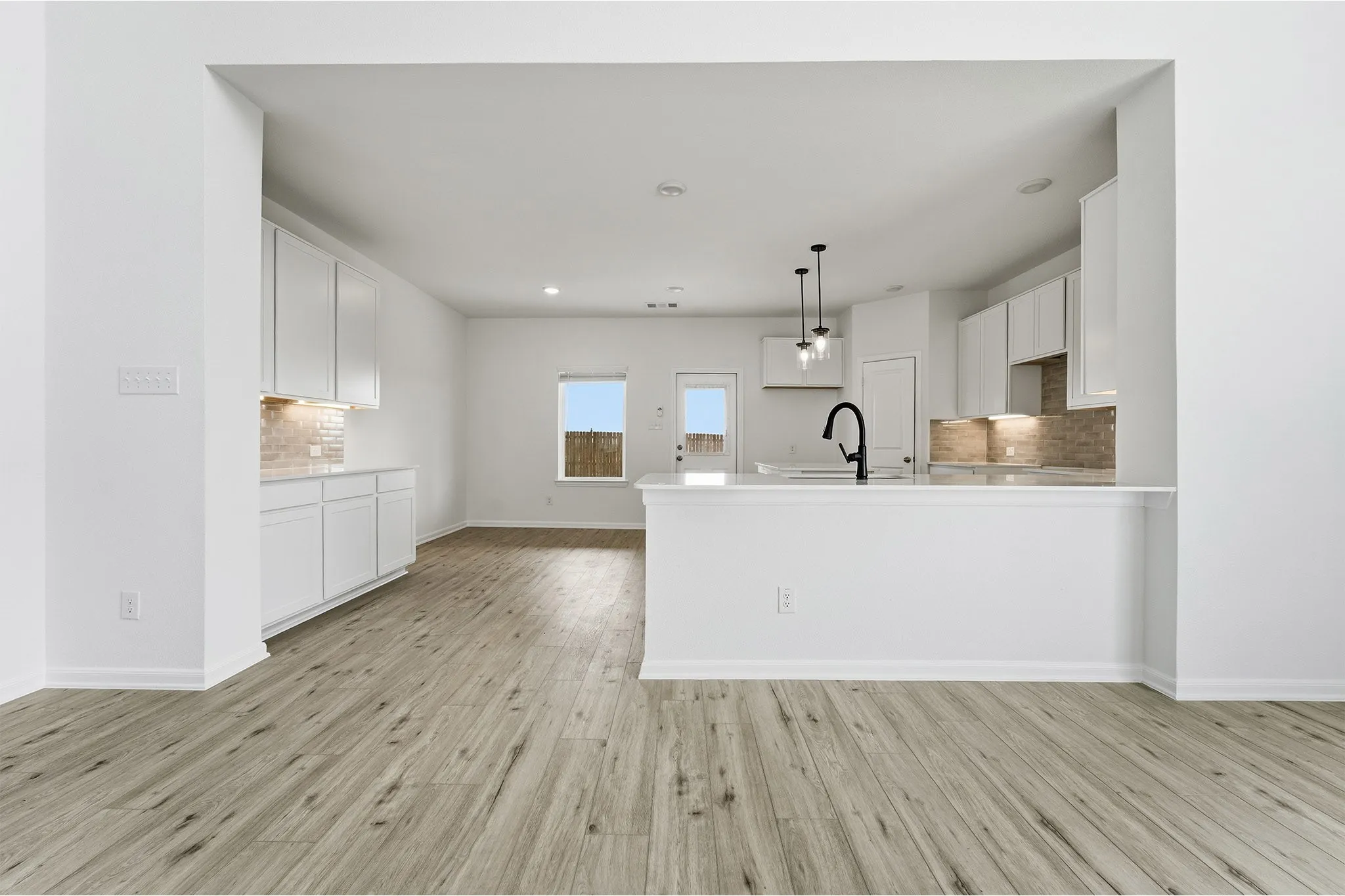 Single Family Residence For Sale in Ellis County , 228 Charismatic Road, Waxahachie, Texas 75165, 4 Bedroom, 3 Bathroom, 2 Garage spaces, 2,513 Sqft, built in 2025, New Construction - Complete, mls#21098546, Real Estate Agent in Waxahachie, Homes For Sale in Ellis county, Homes For Sale in Waxahachie, Realtor in Waxahachie Texas, Real Estate Brokerage Independent Realty Texas, Luminita Cordes Realtor