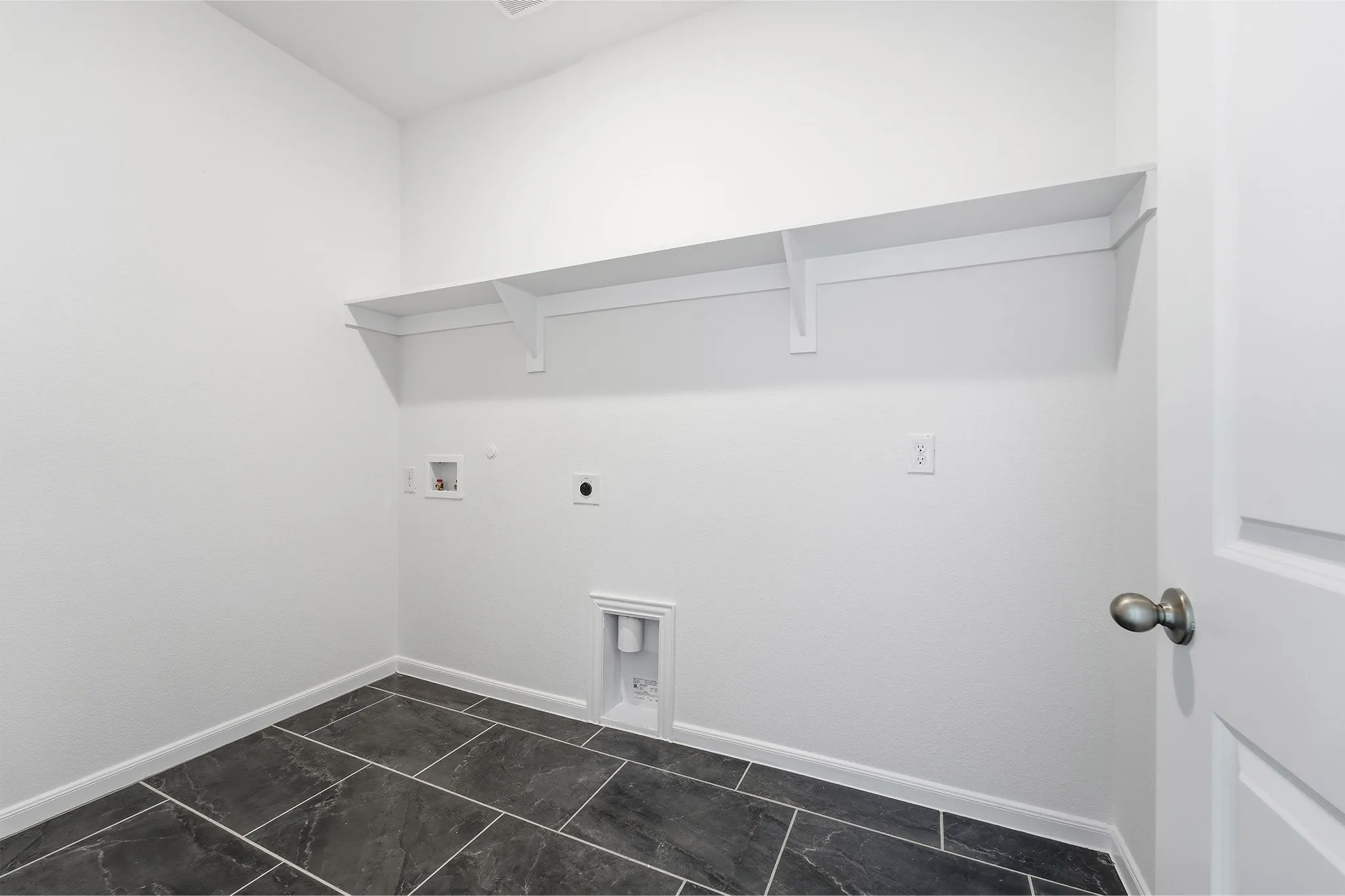 Single Family Residence For Sale in Ellis County , 228 Charismatic Road, Waxahachie, Texas 75165, 4 Bedroom, 3 Bathroom, 2 Garage spaces, 2,513 Sqft, built in 2025, New Construction - Complete, mls#21098546, Real Estate Agent in Waxahachie, Homes For Sale in Ellis county, Homes For Sale in Waxahachie, Realtor in Waxahachie Texas, Real Estate Brokerage Independent Realty Texas, Luminita Cordes Realtor