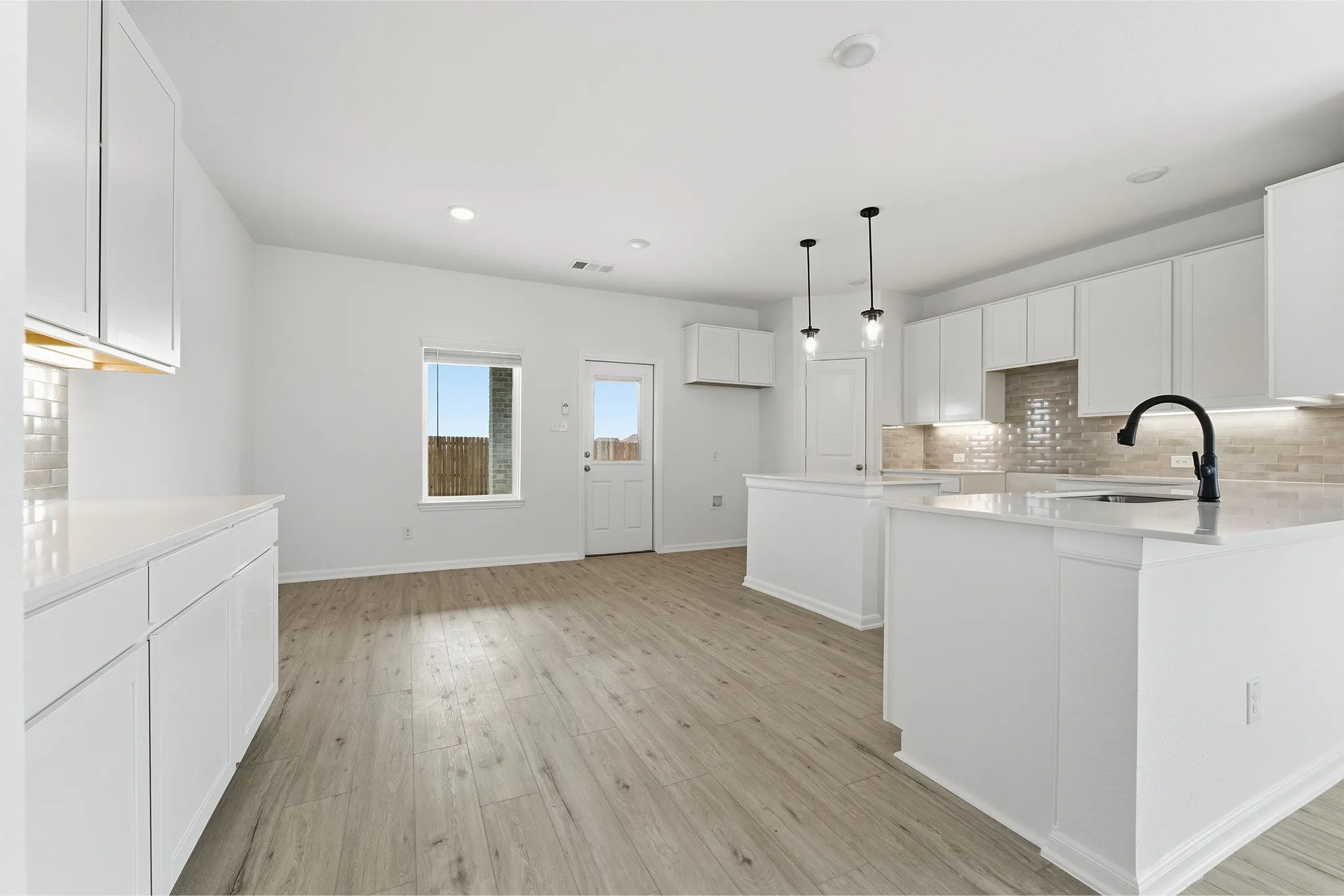 Single Family Residence For Sale in Ellis County , 228 Charismatic Road, Waxahachie, Texas 75165, 4 Bedroom, 3 Bathroom, 2 Garage spaces, 2,513 Sqft, built in 2025, New Construction - Complete, mls#21098546, Real Estate Agent in Waxahachie, Homes For Sale in Ellis county, Homes For Sale in Waxahachie, Realtor in Waxahachie Texas, Real Estate Brokerage Independent Realty Texas, Luminita Cordes Realtor