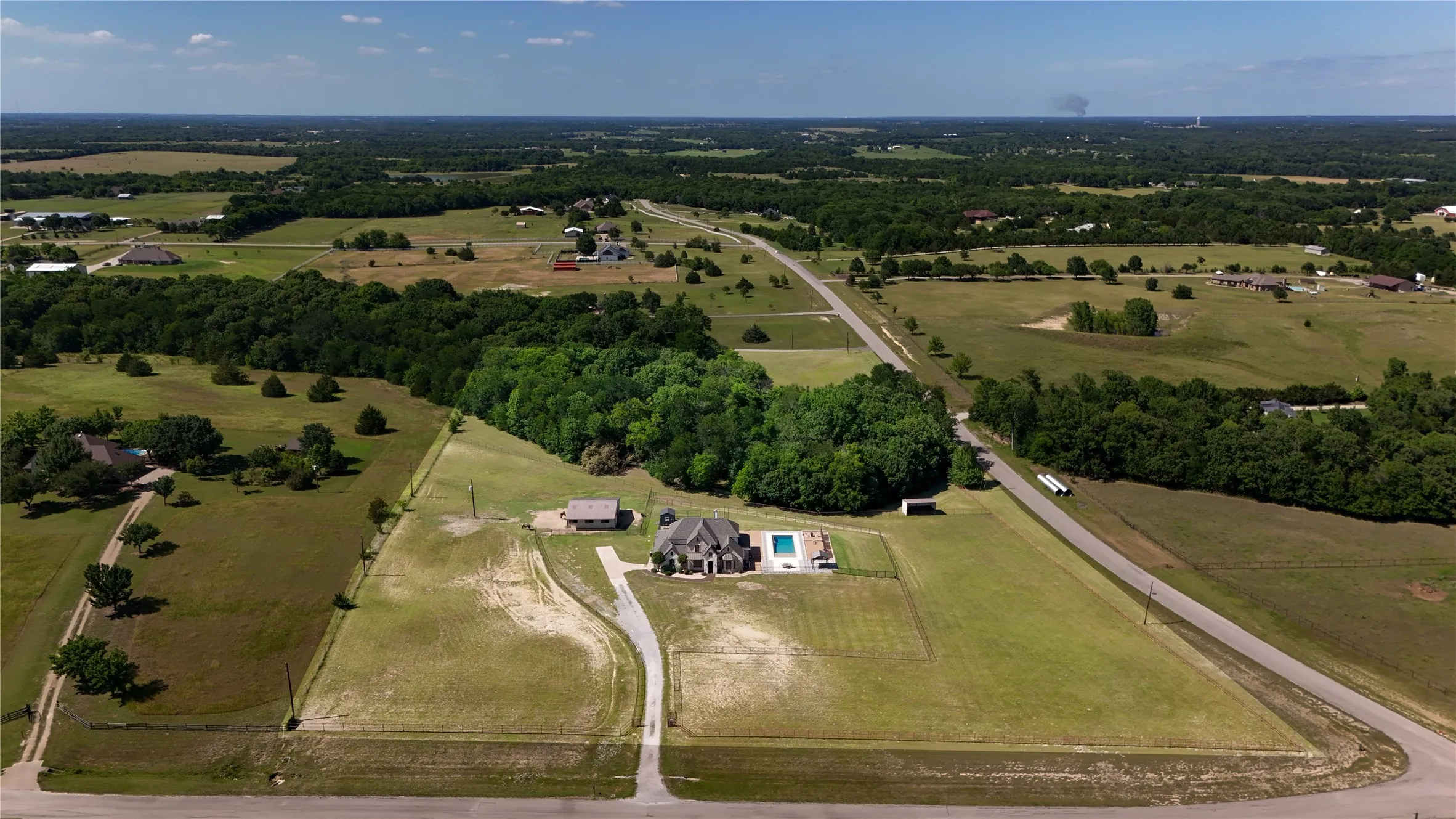 Single Family Residence For Sale in Collin County , 5033 Brook Lane, Anna, Texas 75409, 4 Bedroom, 4 Bathroom, 2 Garage spaces, 3,231 Sqft, built in 2010, Preowned, mls#21098697, Real Estate Agent in Anna, Homes For Sale in Collin county, Homes For Sale in Anna, Realtor in Anna Texas, Real Estate Brokerage Independent Realty Texas, Luminita Cordes Realtor