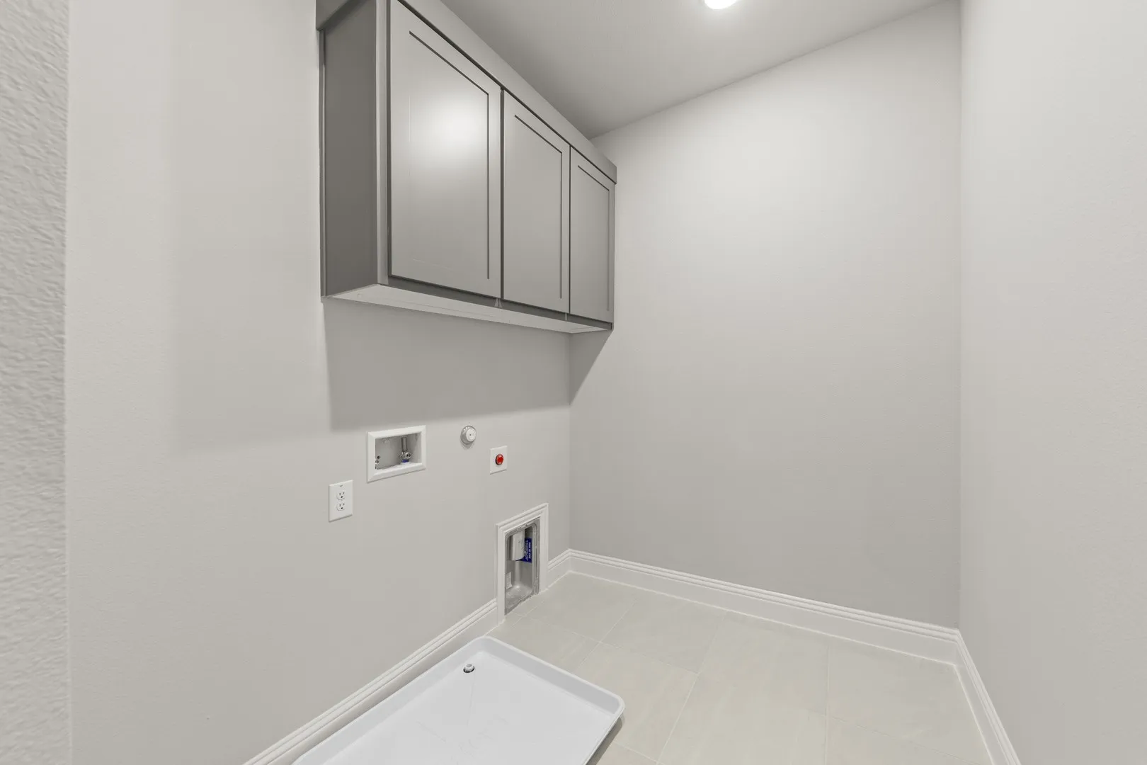 The Cyrus A Primary Suite Bathroom