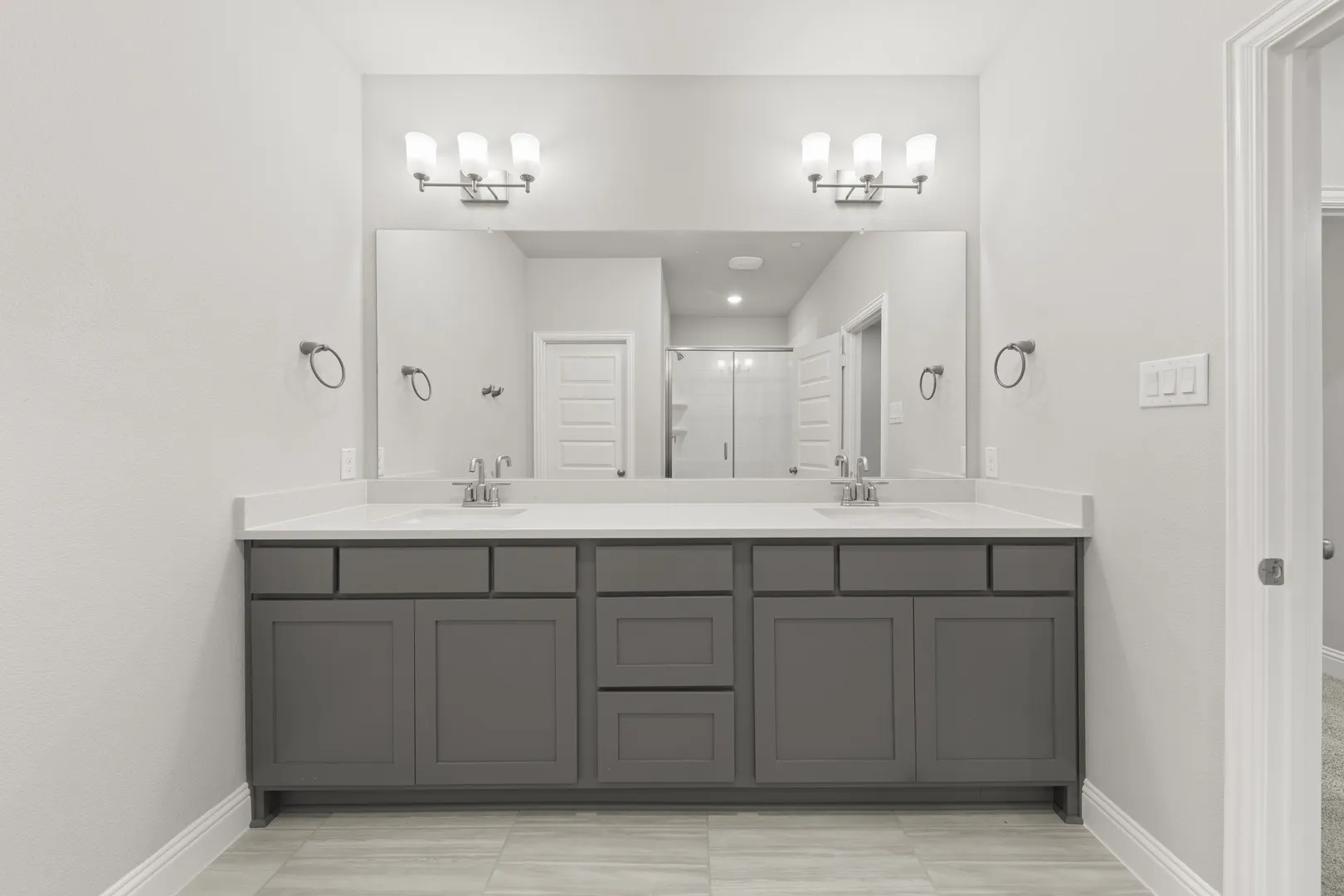 The Cyrus A Bathroom