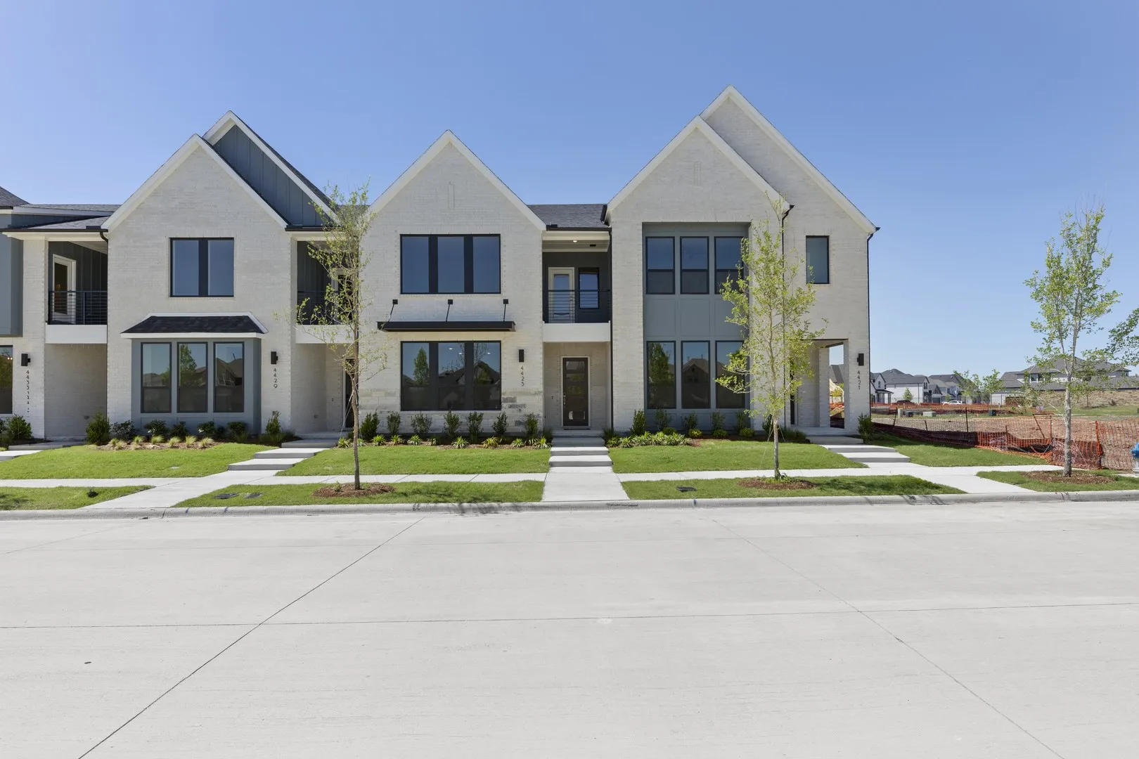 Townhouse For Sale in Collin County , 4425 Flowerpot Drive, Celina, Texas 75078, 3 Bedrooms, 3 Bathrooms, 2 Garage spaces, 2,215 Sqft, built in 2025, New Construction - Complete, Price $429,990, mls#21099330, Real Estate Agent in Celina, Homes For Sale in Collin county, Homes For Sale in Celina, Realtor in Celina Texas, Real Estate Brokerage Independent Realty Texas, Luminita Cordes Realtor