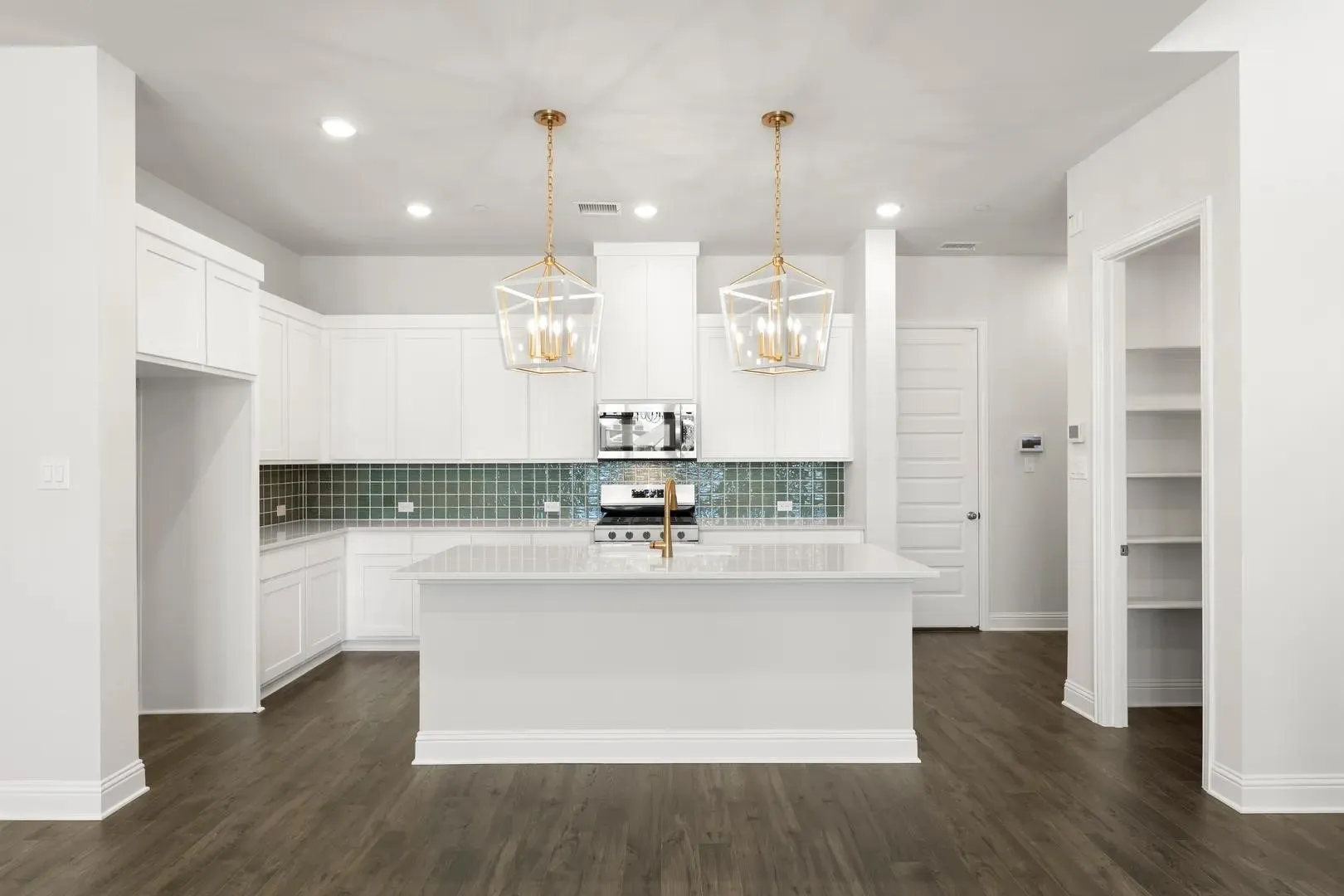 The Emberly A Kitchen