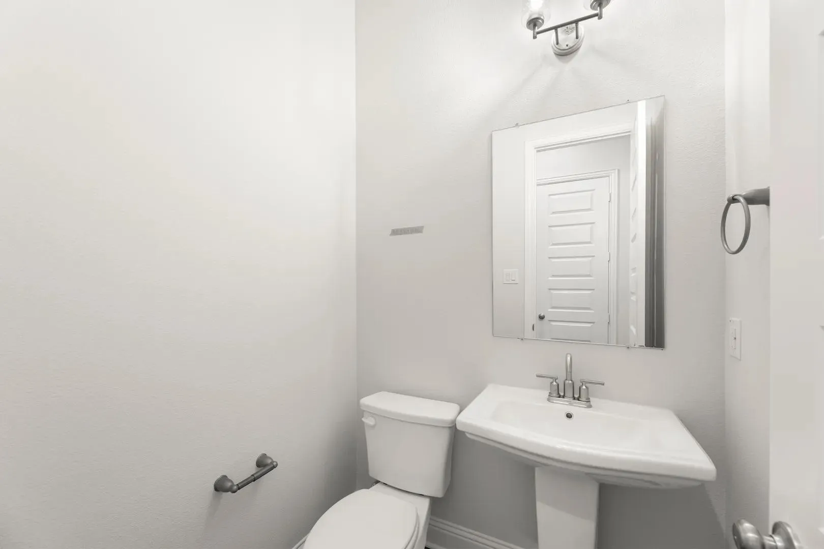 The Emberly A Bathroom