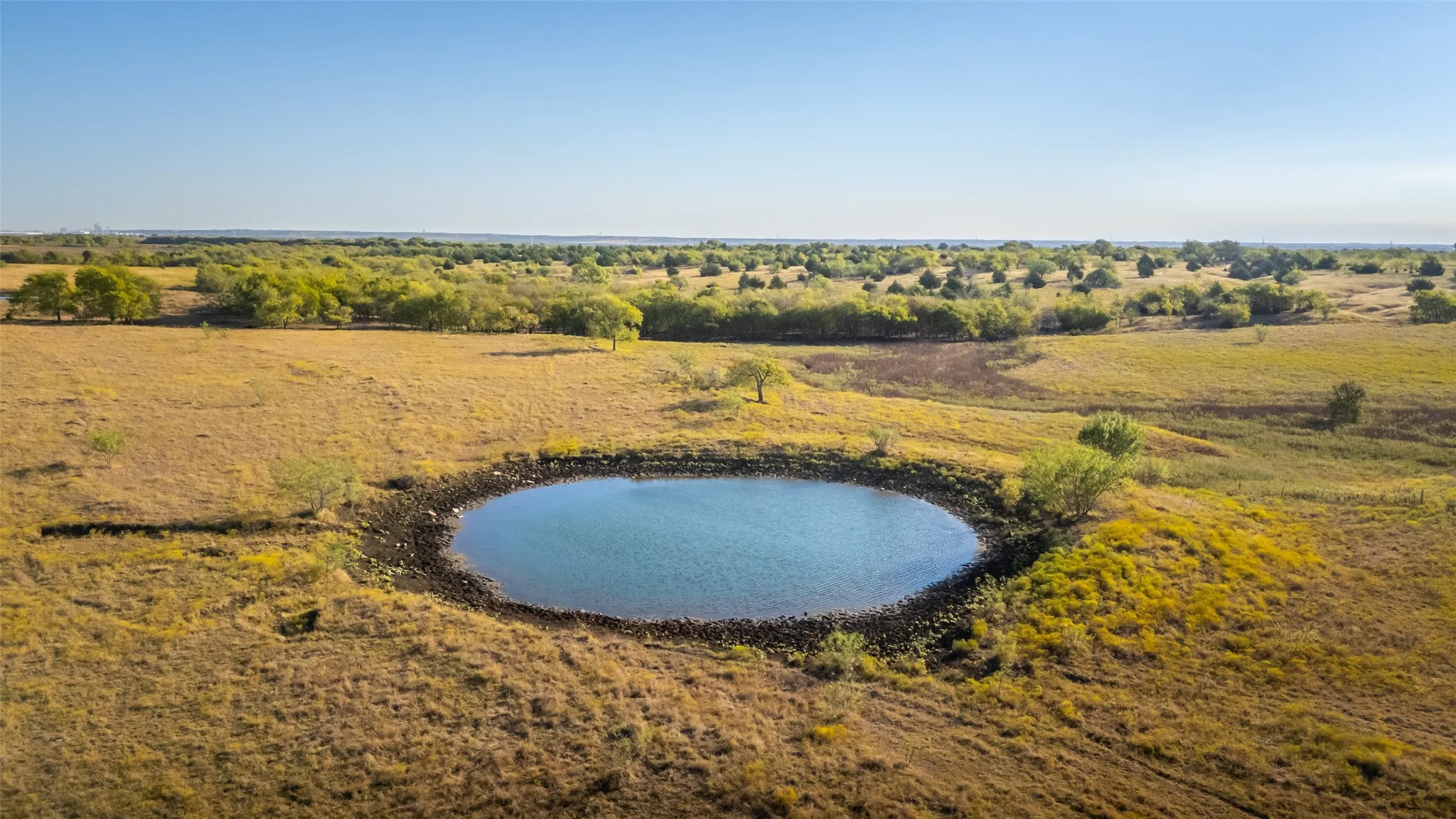 Farm For Sale in Johnson County , 4045 County Road 212, Alvarado, Texas 76009, 3 Bedroom, 2 Bathroom, 2 Garage spaces, 2,022 Sqft, built in 1958, Preowned, mls#21098858, Real Estate Agent in Alvarado, Homes For Sale in Johnson county, Homes For Sale in Alvarado, Realtor in Alvarado Texas, Real Estate Brokerage Independent Realty Texas, Luminita Cordes Realtor