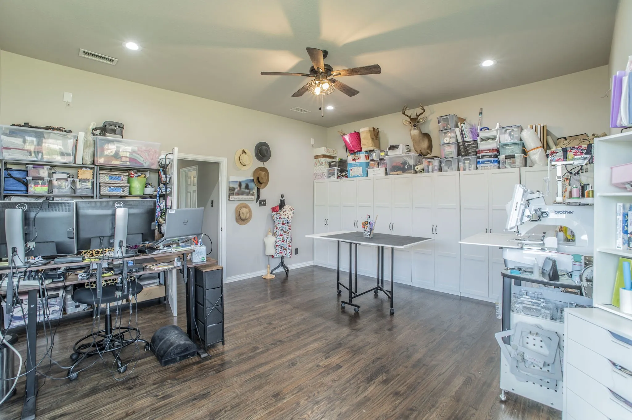 Another view of the bonus living area