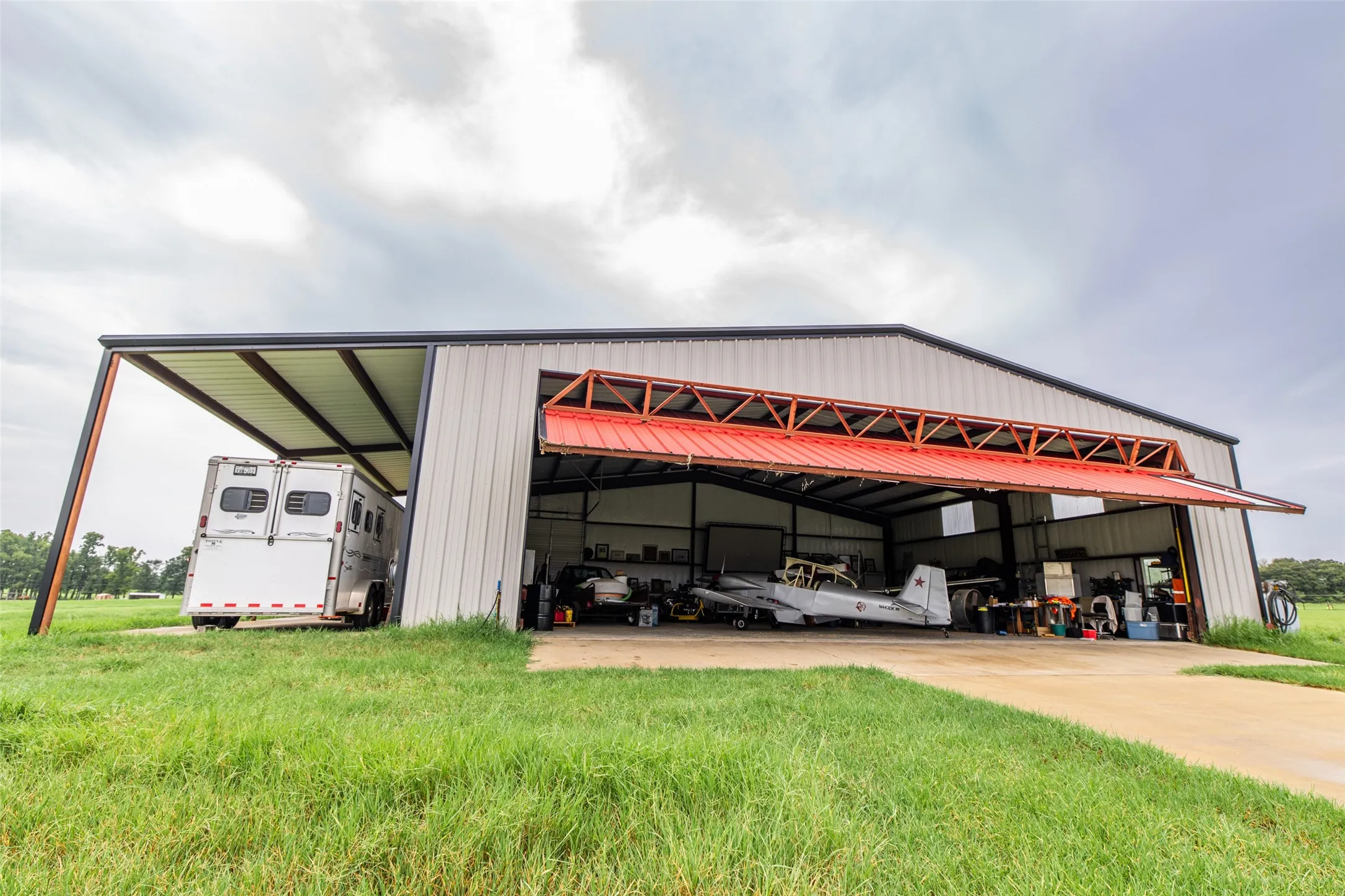 Single Family Residence For Sale in Van Zandt County , 7111 Fm 2339, Murchison, Texas 75778, 1 Bedroom, 1 Bathroom, Garage spaces, 640 Sqft, built in 2011, Preowned, Price $1,999,999, mls#21099592, Real Estate Agent in Murchison, Homes For Sale in Van Zandt county, Homes For Sale in Murchison, Realtor in Murchison Texas, Real Estate Brokerage Independent Realty Texas, Luminita Cordes Realtor