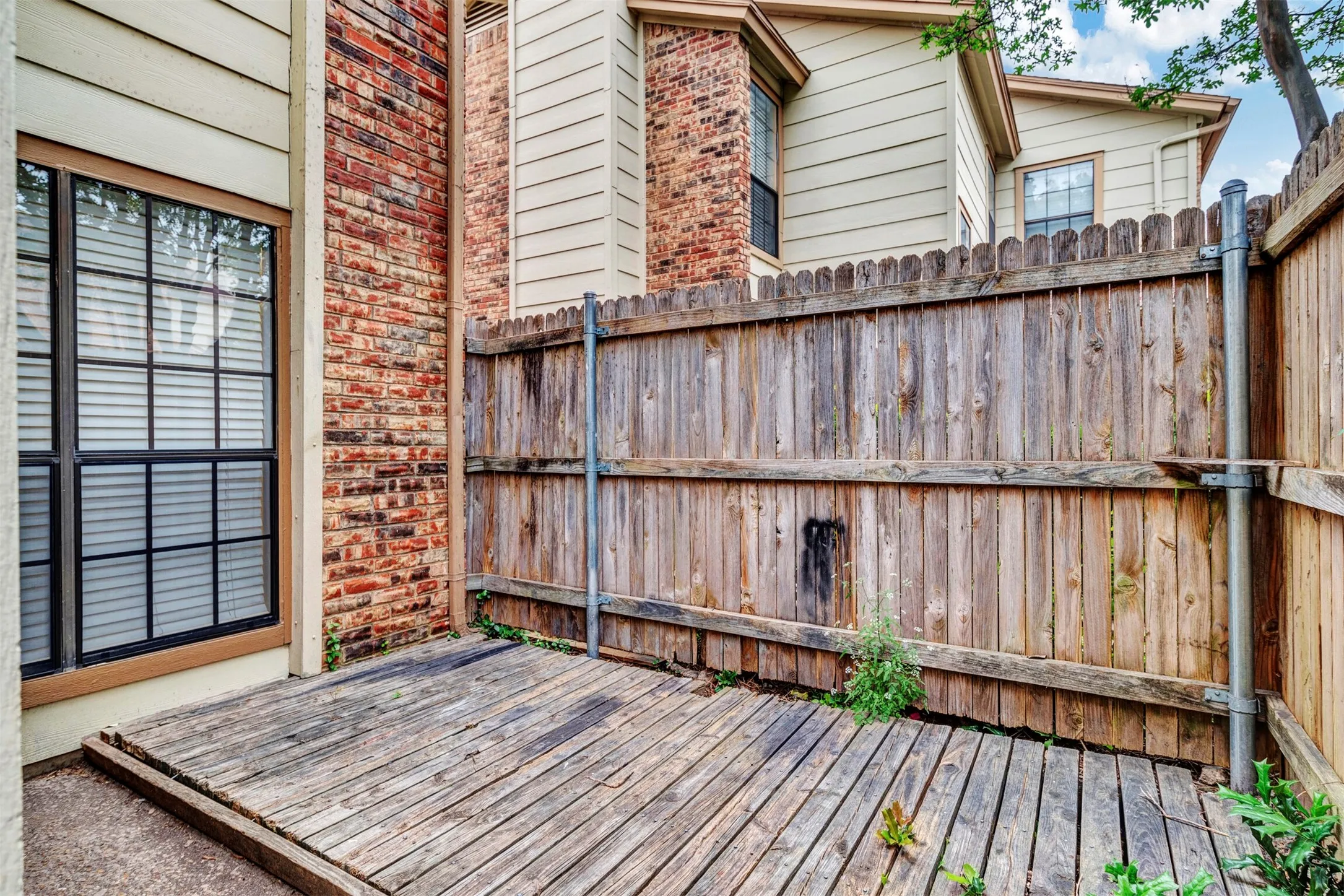Condominium For Sale in Dallas County , 11311 Audelia Road 230, Dallas, Texas 75243, 2 Bedroom, 2 Bathroom, Garage spaces, 1,017 Sqft, built in 1982, mls#21100286, Real Estate Agent in Dallas, Homes For Sale in Dallas county, Homes For Sale in Dallas, Realtor in Dallas Texas, Real Estate Brokerage Independent Realty Texas, Luminita Cordes Realtor