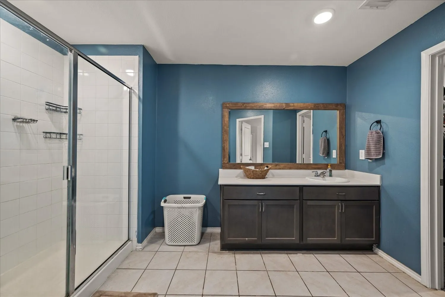 Single Family Residence For Sale in Collin County , 400 Shiplap Lane, Josephine, Texas 75189, 5 Bedroom, 2 Bathroom, 2 Garage spaces, 2,047 Sqft, built in 2018, mls#21100650, Real Estate Agent in Josephine, Homes For Sale in Collin county, Homes For Sale in Josephine, Realtor in Josephine Texas, Real Estate Brokerage Independent Realty Texas, Luminita Cordes Realtor