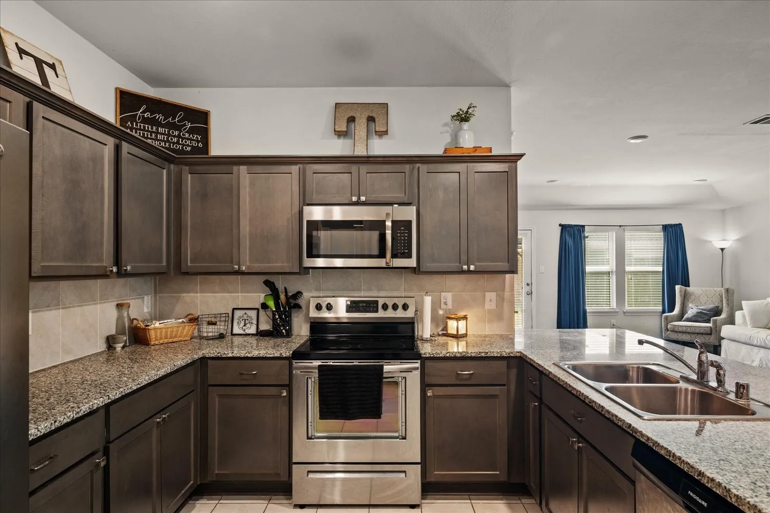 Single Family Residence For Sale in Collin County , 400 Shiplap Lane, Josephine, Texas 75189, 5 Bedroom, 2 Bathroom, 2 Garage spaces, 2,047 Sqft, built in 2018, mls#21100650, Real Estate Agent in Josephine, Homes For Sale in Collin county, Homes For Sale in Josephine, Realtor in Josephine Texas, Real Estate Brokerage Independent Realty Texas, Luminita Cordes Realtor