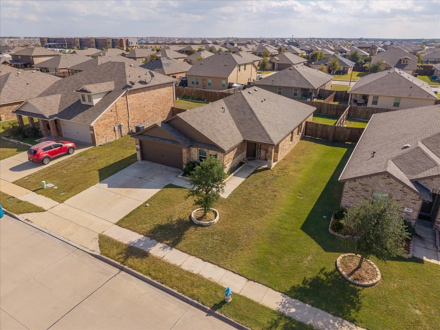 Single Family Residence For Sale in Collin County , 400 Shiplap Lane, Josephine, Texas 75189, 5 Bedroom, 2 Bathroom, 2 Garage spaces, 2,047 Sqft, built in 2018, mls#21100650, Real Estate Agent in Josephine, Homes For Sale in Collin county, Homes For Sale in Josephine, Realtor in Josephine Texas, Real Estate Brokerage Independent Realty Texas, Luminita Cordes Realtor