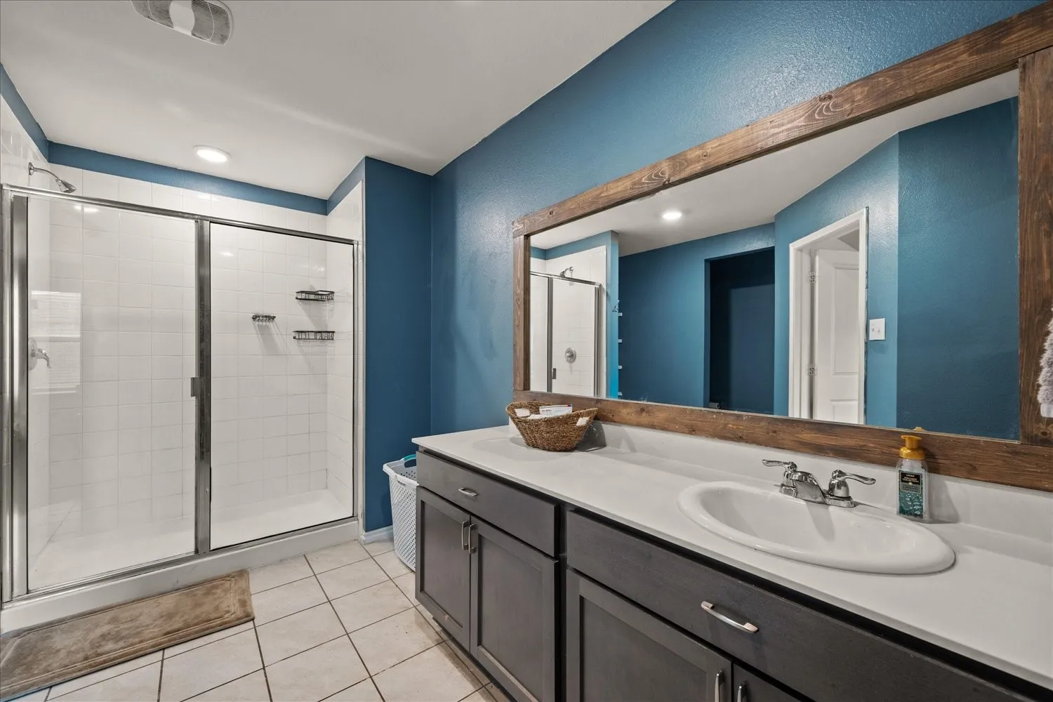 Single Family Residence For Sale in Collin County , 400 Shiplap Lane, Josephine, Texas 75189, 5 Bedroom, 2 Bathroom, 2 Garage spaces, 2,047 Sqft, built in 2018, mls#21100650, Real Estate Agent in Josephine, Homes For Sale in Collin county, Homes For Sale in Josephine, Realtor in Josephine Texas, Real Estate Brokerage Independent Realty Texas, Luminita Cordes Realtor