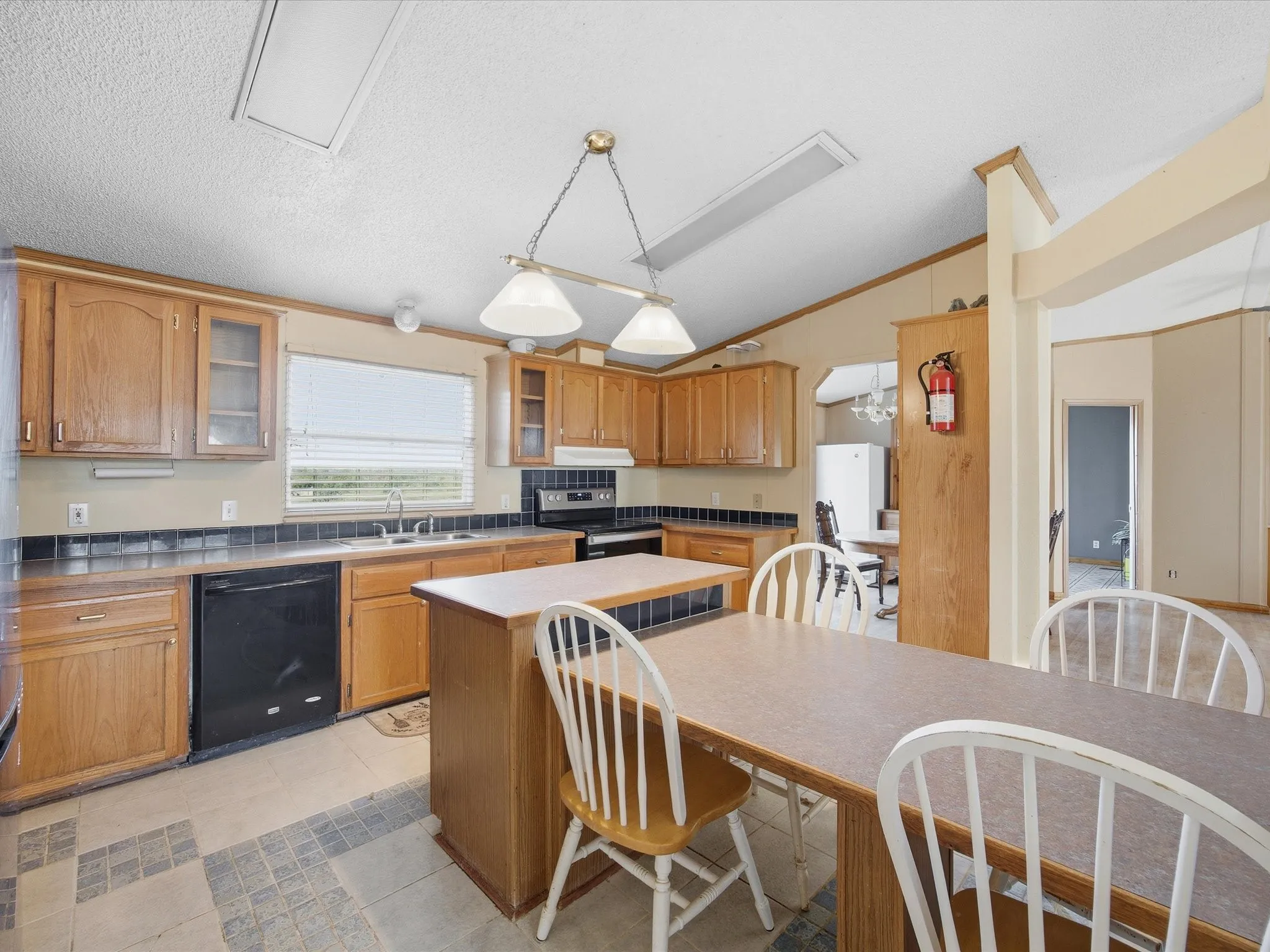 Farm For Sale in Montague County , 381 W Mccool Road, Nocona, Texas 76255, 4 Bedrooms, 3 Bathrooms, Garage spaces, 2,128 Sqft, built in 1997, Price $755,000, mls#21095723, Real Estate Agent in Nocona, Homes For Sale in Montague county, Homes For Sale in Nocona, Realtor in Nocona Texas, Real Estate Brokerage Independent Realty Texas, Luminita Cordes Realtor
