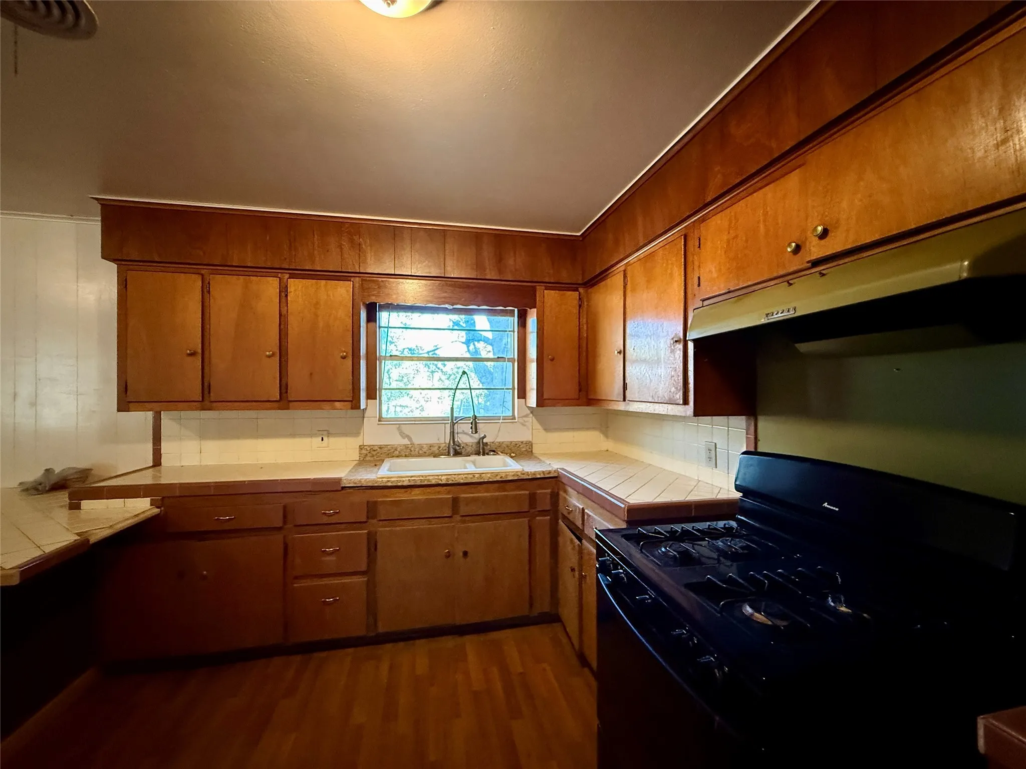 Single Family Residence For Sale in Hopkins County , 208 W Main Street, Cumby, Texas 75433, 3 Bedrooms, 1 Bathroom, 2 Garage spaces, 1,414 Sqft, built in 1973, Preowned, Price $115,000, mls#21066996, Real Estate Agent in Cumby, Homes For Sale in Hopkins county, Homes For Sale in Cumby, Realtor in Cumby Texas, Real Estate Brokerage Independent Realty Texas, Luminita Cordes Realtor
