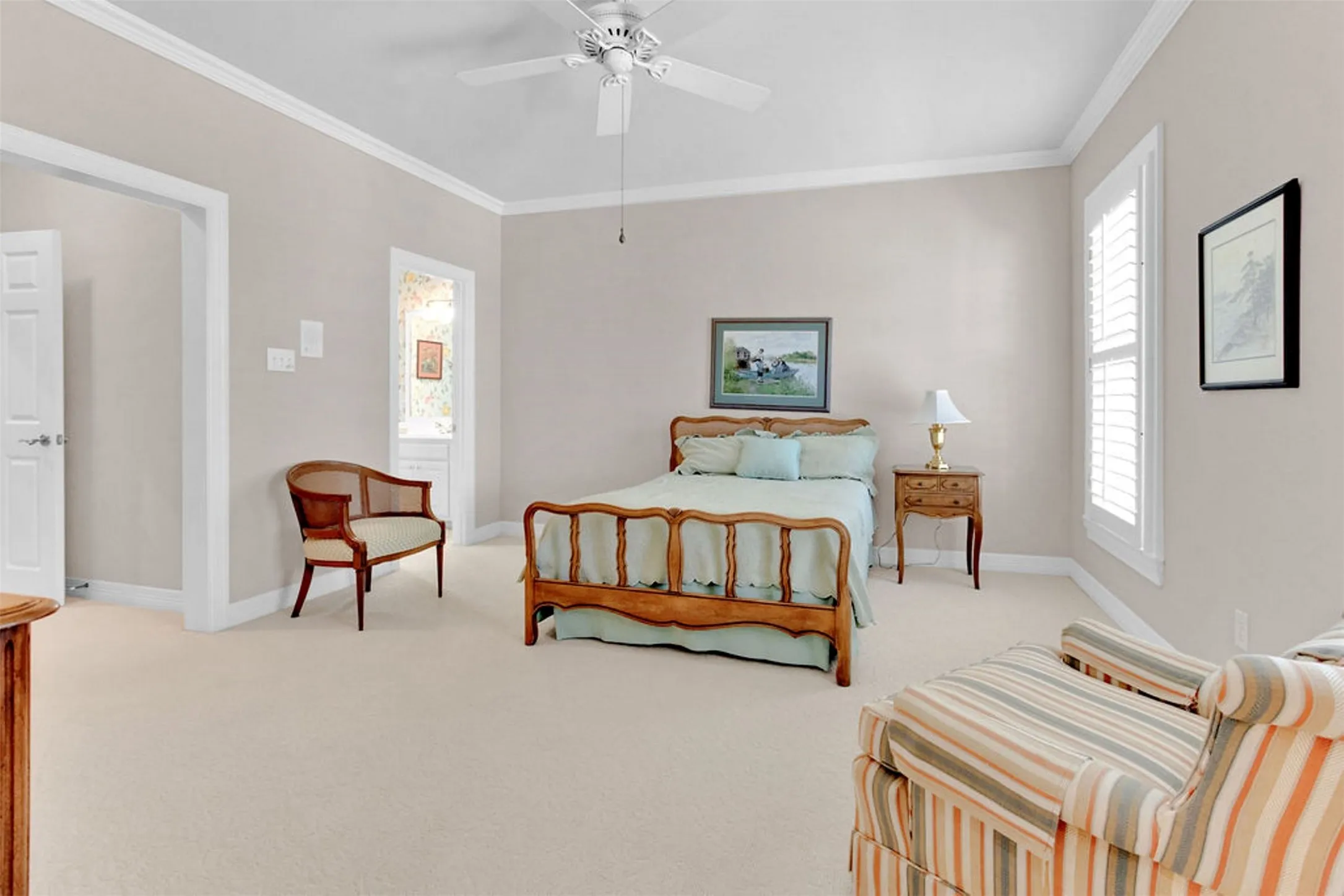 Single Family Residence For Sale in Anderson County , 408 E Jolly Street, Palestine, Texas 75801, 4 Bedroom, 6 Bathroom, 3 Garage spaces, 6,871 Sqft, built in 2000, Preowned, mls#21100444, Real Estate Agent in Palestine, Homes For Sale in Anderson county, Homes For Sale in Palestine, Realtor in Palestine Texas, Real Estate Brokerage Independent Realty Texas, Luminita Cordes Realtor