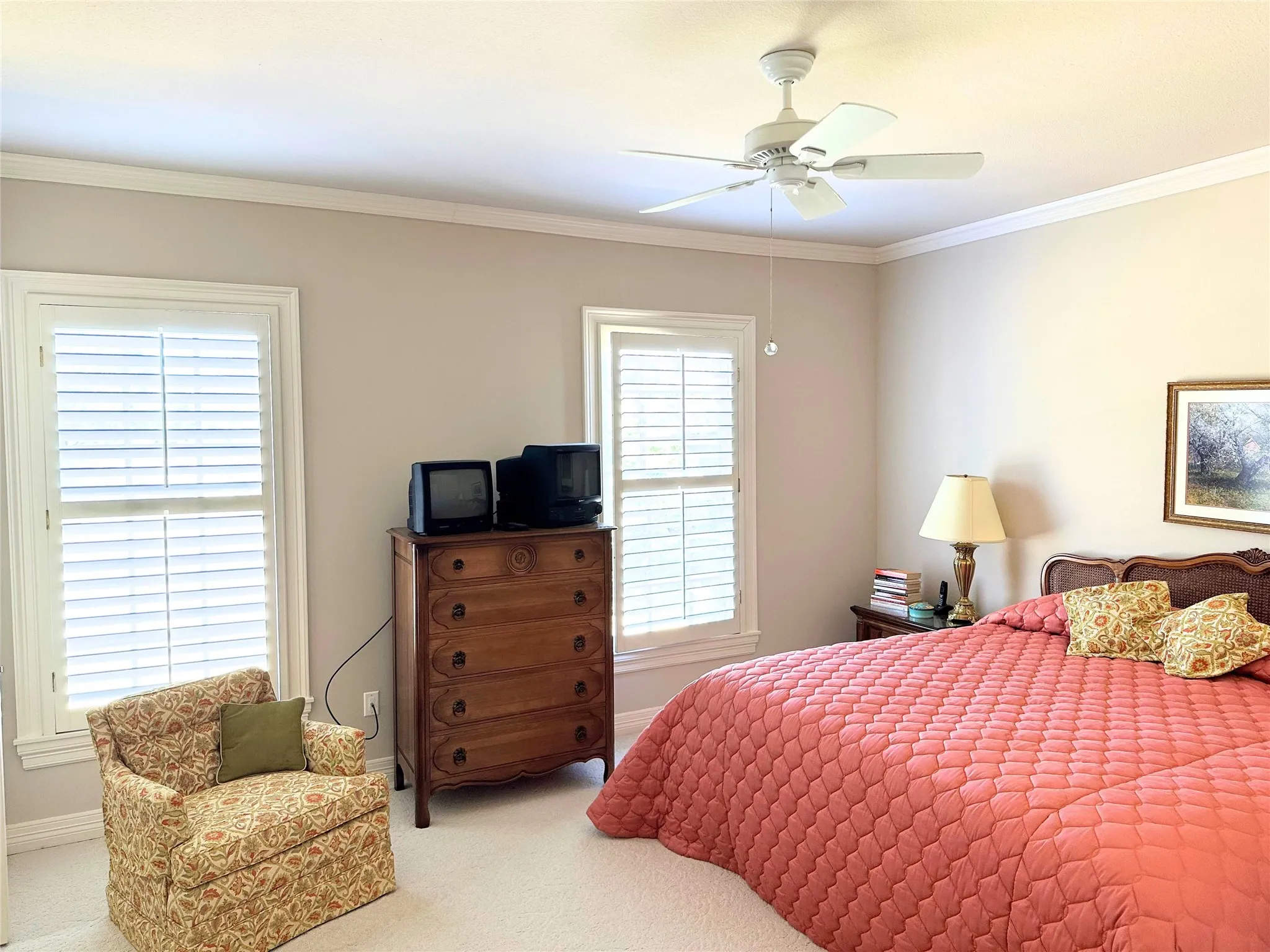 Single Family Residence For Sale in Anderson County , 408 E Jolly Street, Palestine, Texas 75801, 4 Bedroom, 6 Bathroom, 3 Garage spaces, 6,871 Sqft, built in 2000, Preowned, mls#21100444, Real Estate Agent in Palestine, Homes For Sale in Anderson county, Homes For Sale in Palestine, Realtor in Palestine Texas, Real Estate Brokerage Independent Realty Texas, Luminita Cordes Realtor