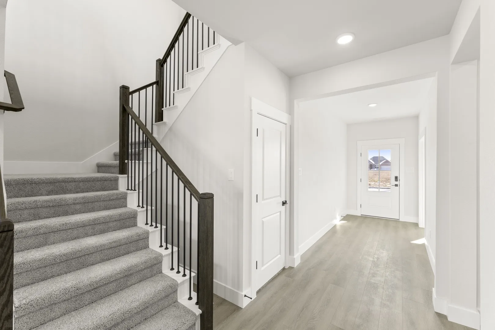 03. 214 Saddletree - Entry