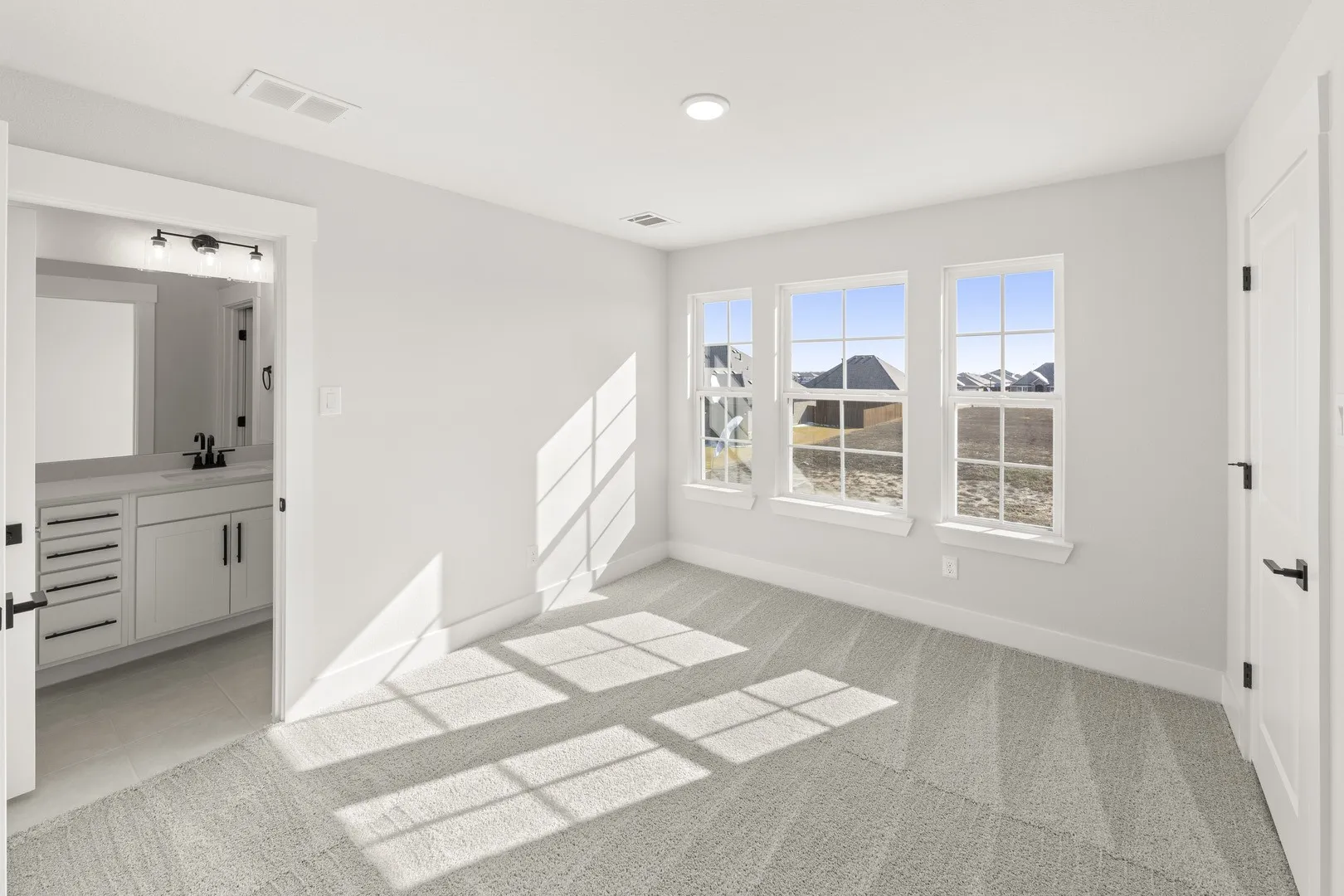 22. 214 Saddletree - Bed 3