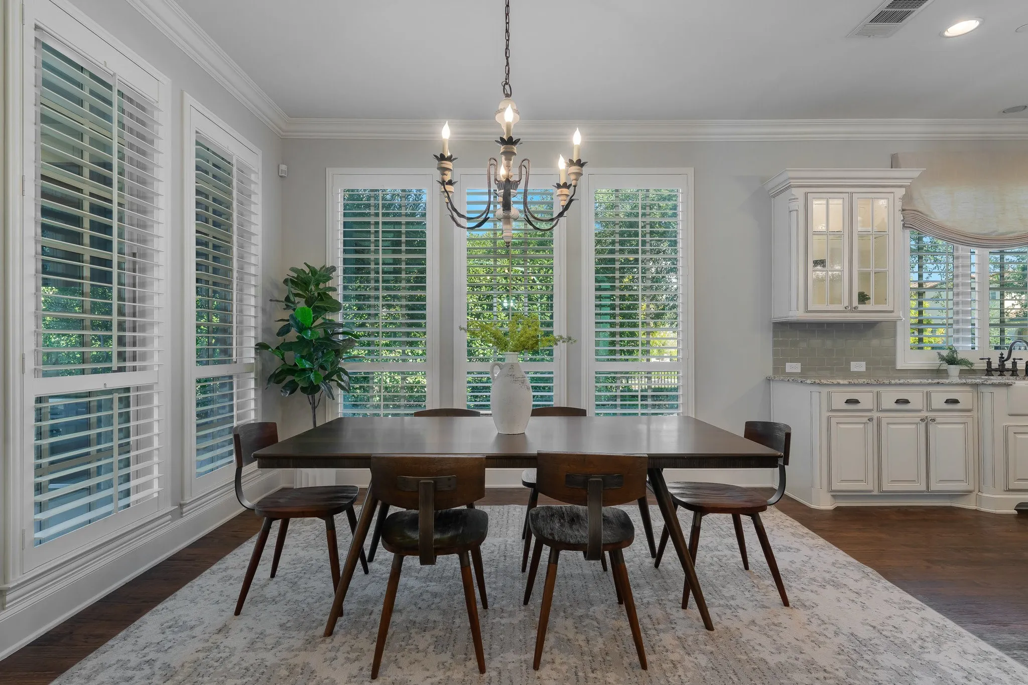 Single Family Residence For Sale in Denton County , 12669 Winding Hollow Lane, Frisco, Texas 75033, 5 Bedroom, 6 Bathroom, 3 Garage spaces, 5,522 Sqft, built in 2013, mls#21101684, Real Estate Agent in Frisco, Homes For Sale in Denton county, Homes For Sale in Frisco, Realtor in Frisco Texas, Real Estate Brokerage Independent Realty Texas, Luminita Cordes Realtor