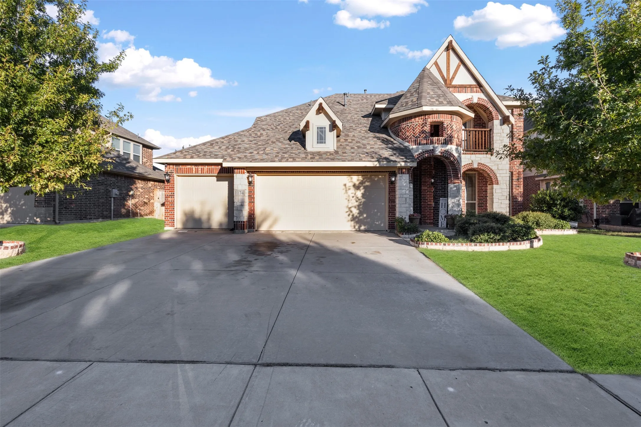 Welcome home to 1174 Spring Cress Drive!