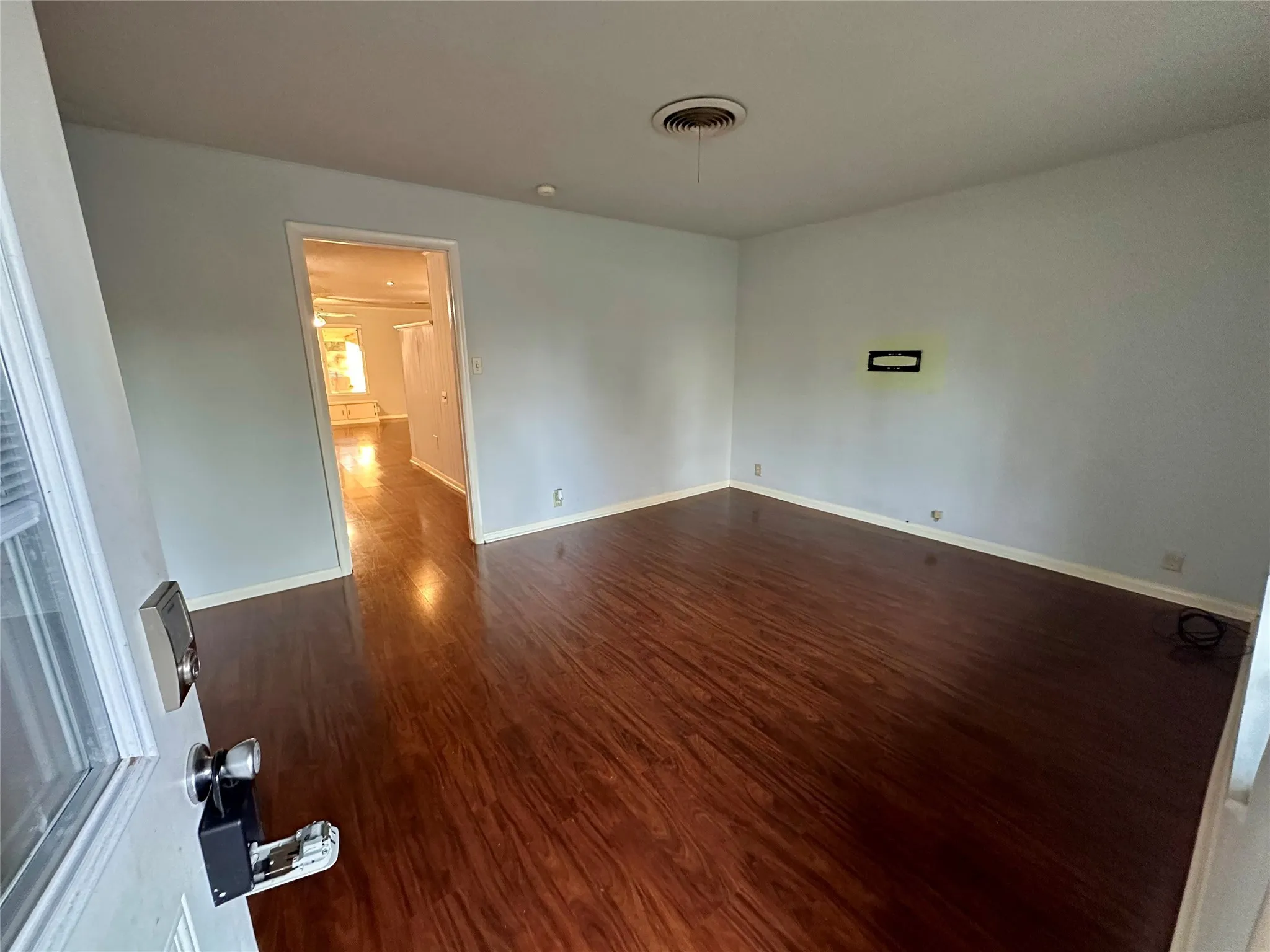 Single Family Residence For Sale in Baylor County , 107 N Arkansas Street, Seymour, Texas 76380, 3 Bedroom, 2 Bathroom, 1 Garage spaces, 2,043 Sqft, built in 1958, mls#21101900, Real Estate Agent in Seymour, Homes For Sale in Baylor county, Homes For Sale in Seymour, Realtor in Seymour Texas, Real Estate Brokerage Independent Realty Texas, Luminita Cordes Realtor
