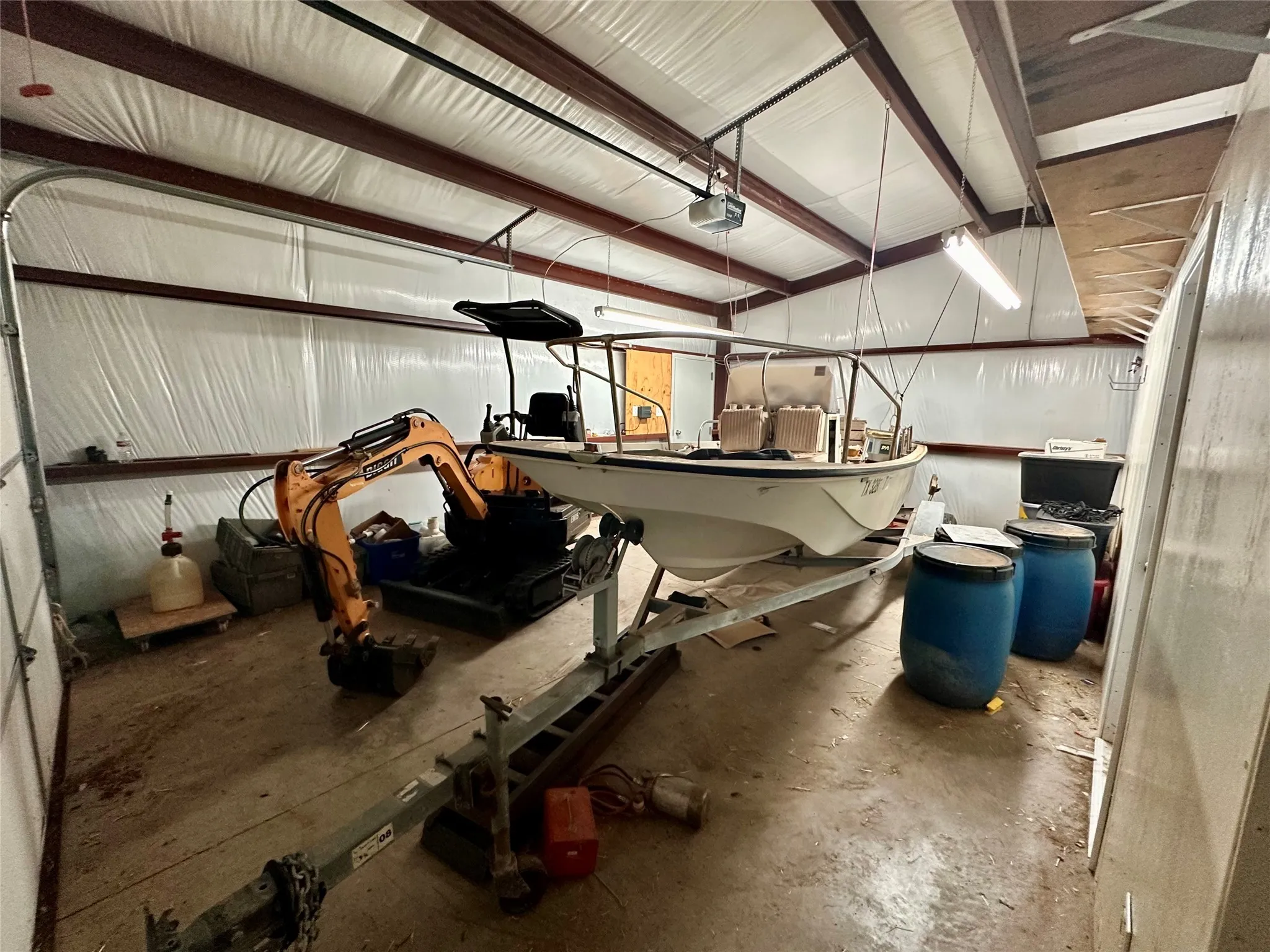 Single Family Residence For Sale in Baylor County , 107 N Arkansas Street, Seymour, Texas 76380, 3 Bedroom, 2 Bathroom, 1 Garage spaces, 2,043 Sqft, built in 1958, mls#21101900, Real Estate Agent in Seymour, Homes For Sale in Baylor county, Homes For Sale in Seymour, Realtor in Seymour Texas, Real Estate Brokerage Independent Realty Texas, Luminita Cordes Realtor